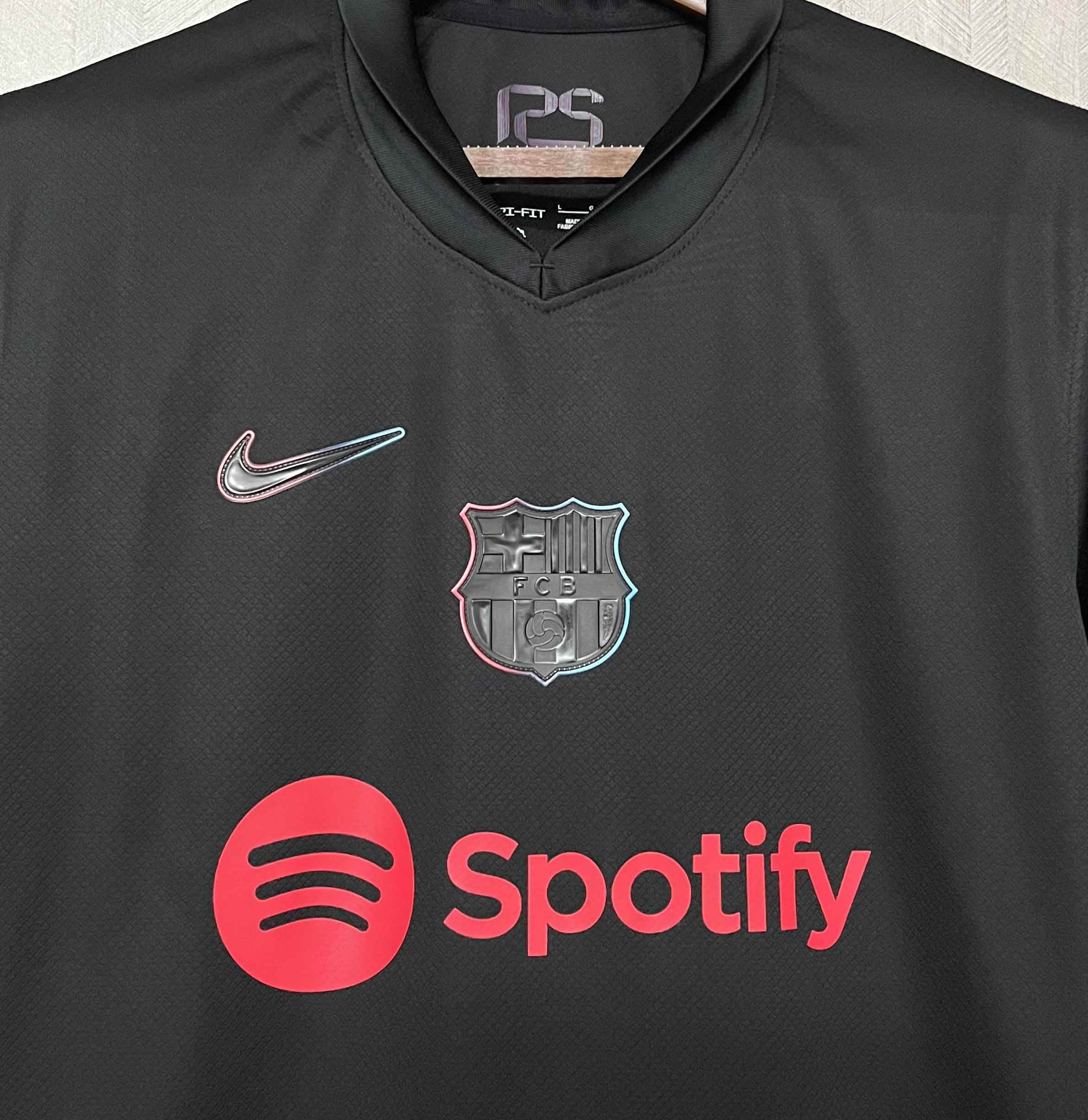 CAMISETA BARCELONA II 24/25 HOMBRE (VERSIÓN FAN) - ZonaCamisetas