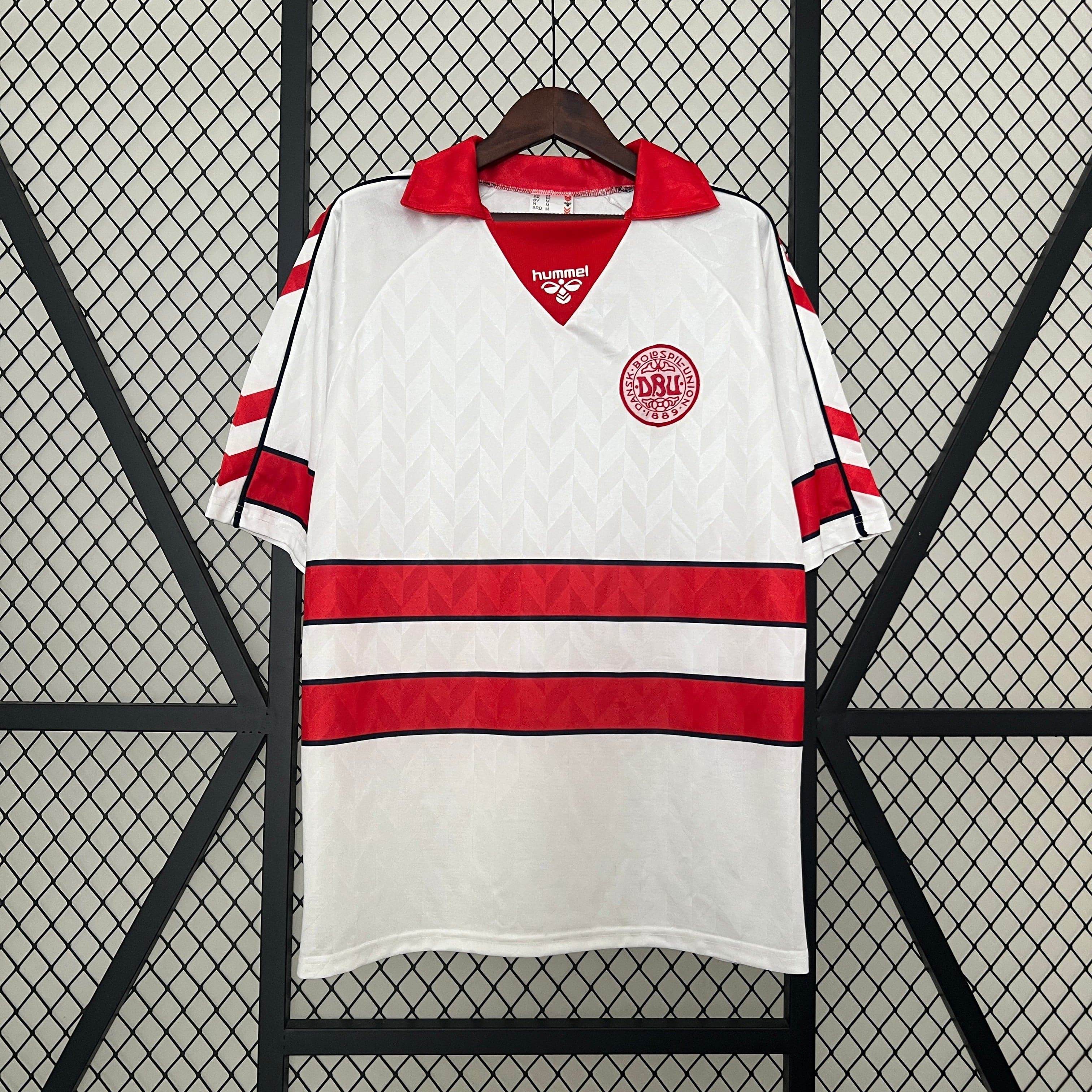 CAMISETA DINAMARCA Il 88 HOMBRE (RETRO) - ZonaCamisetas