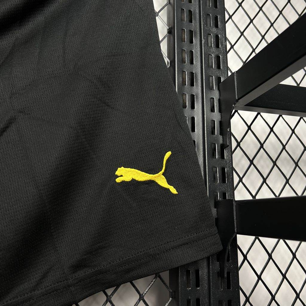 BORUSSIA DORTMUND SHORT I 24/25 - ZonaCamisetas