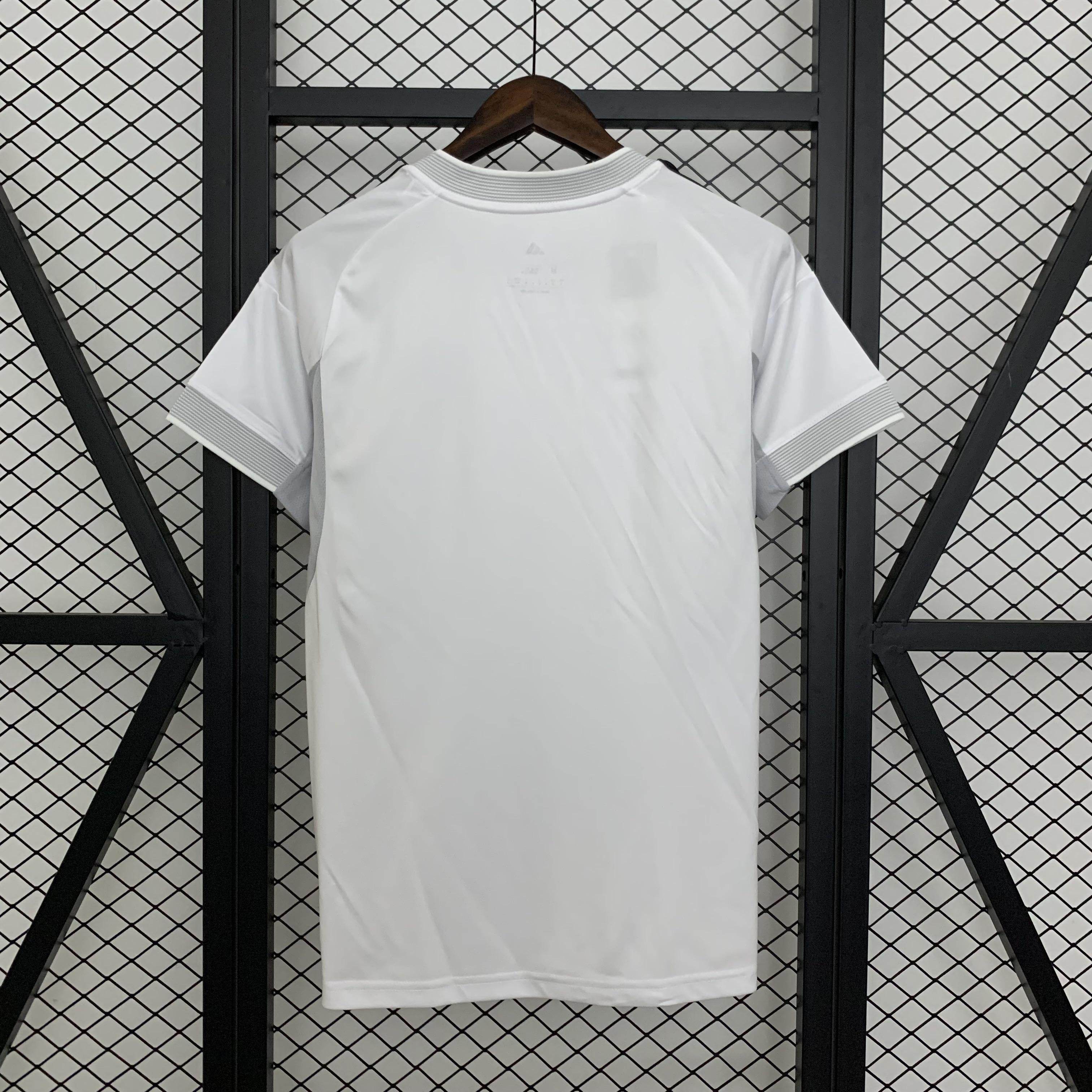 CAMISETA REAL MADRID I 25/26 MUJER (VERSIÓN FAN) - ZonaCamisetas