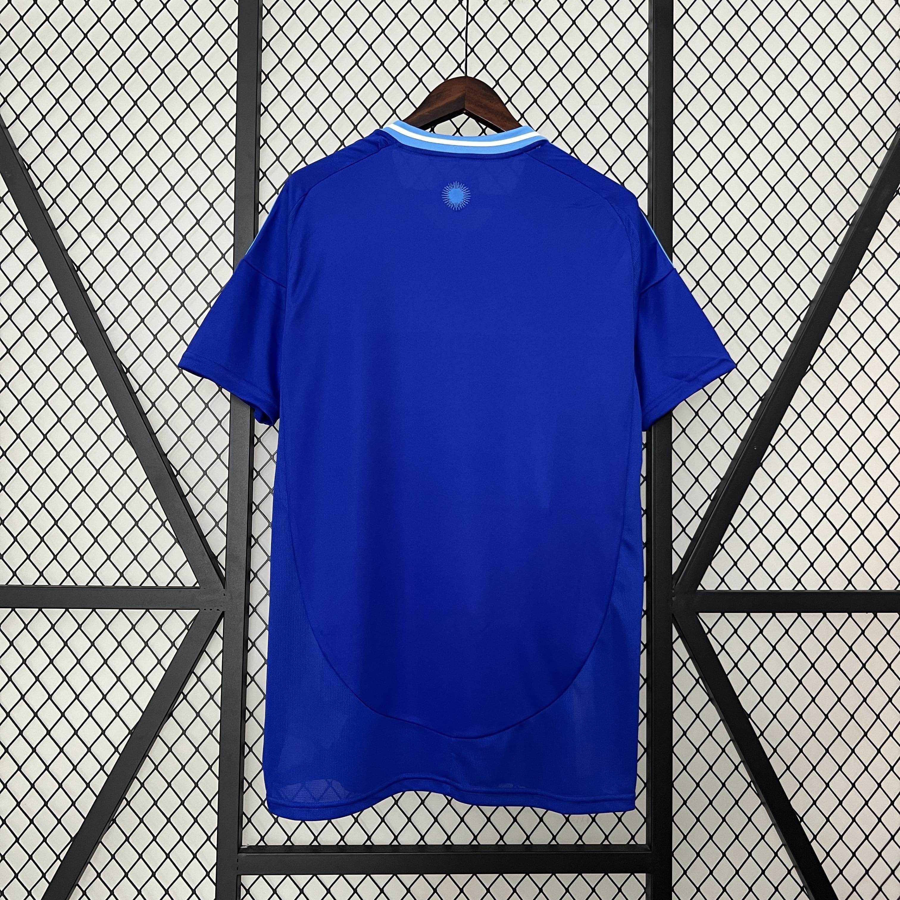 CAMISETA ARGENTINA Il 2024 HOMBRE (VERSIÓN FAN) - ZonaCamisetas