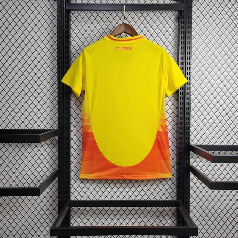 CAMISETA COLOMBIA I 2024 MUJER (VERSIÓN FAN) - ZonaCamisetas