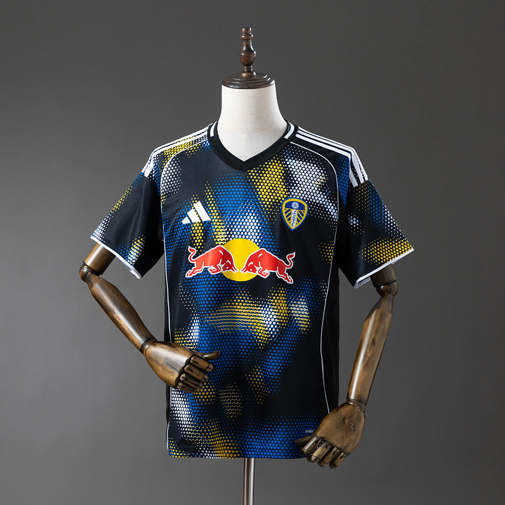 CAMISETA LEEDS IIl 25/26 HOMBRE (VERSIÓN FAN)