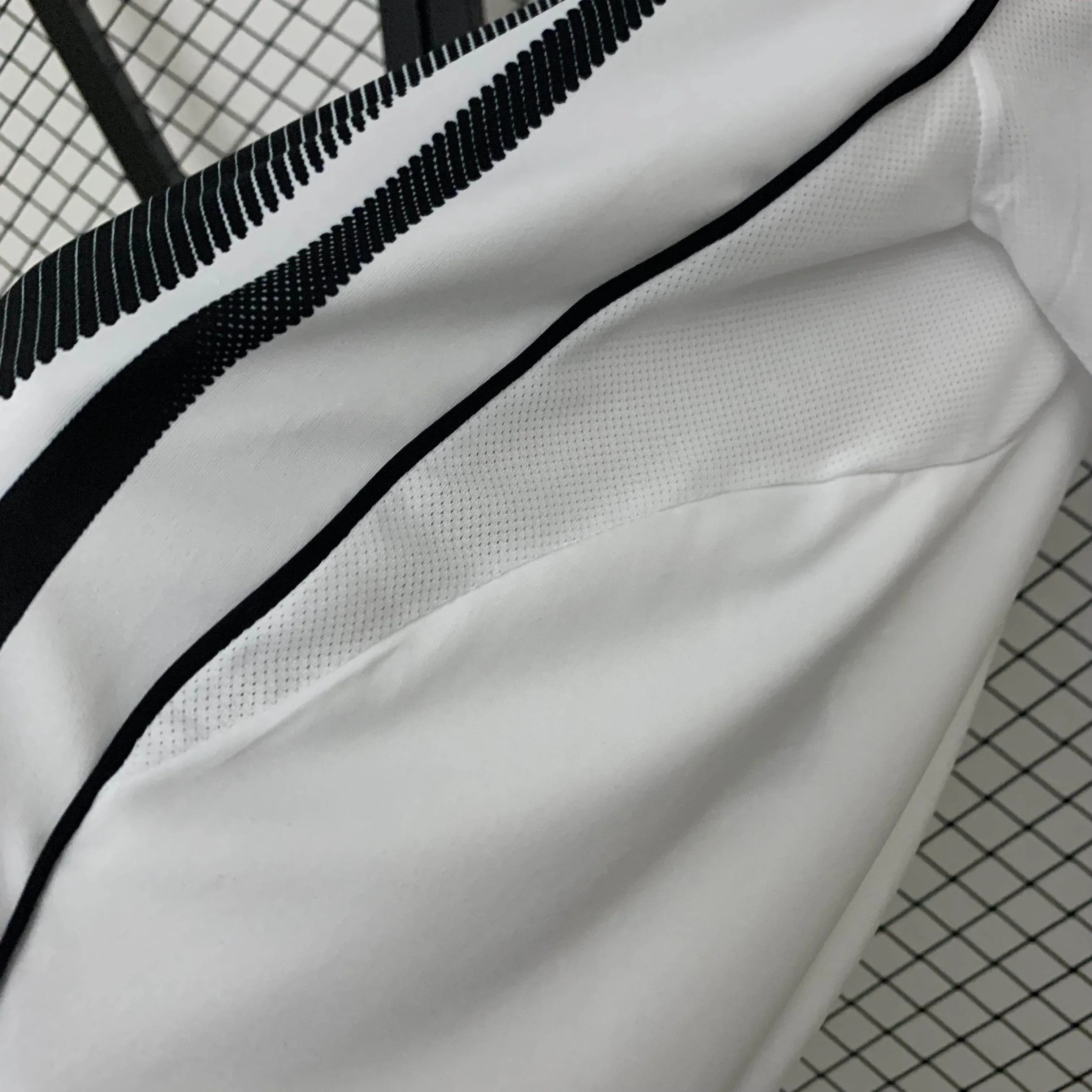 CAMISETA JUVENTUS I 25/26 HOMBRE (VERSIÓN FAN) - ZonaCamisetas