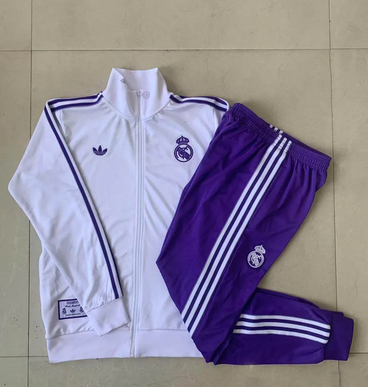 CONJUNTO LARGO REAL MADRID l 25/26 HOMBRE - ZonaCamisetas