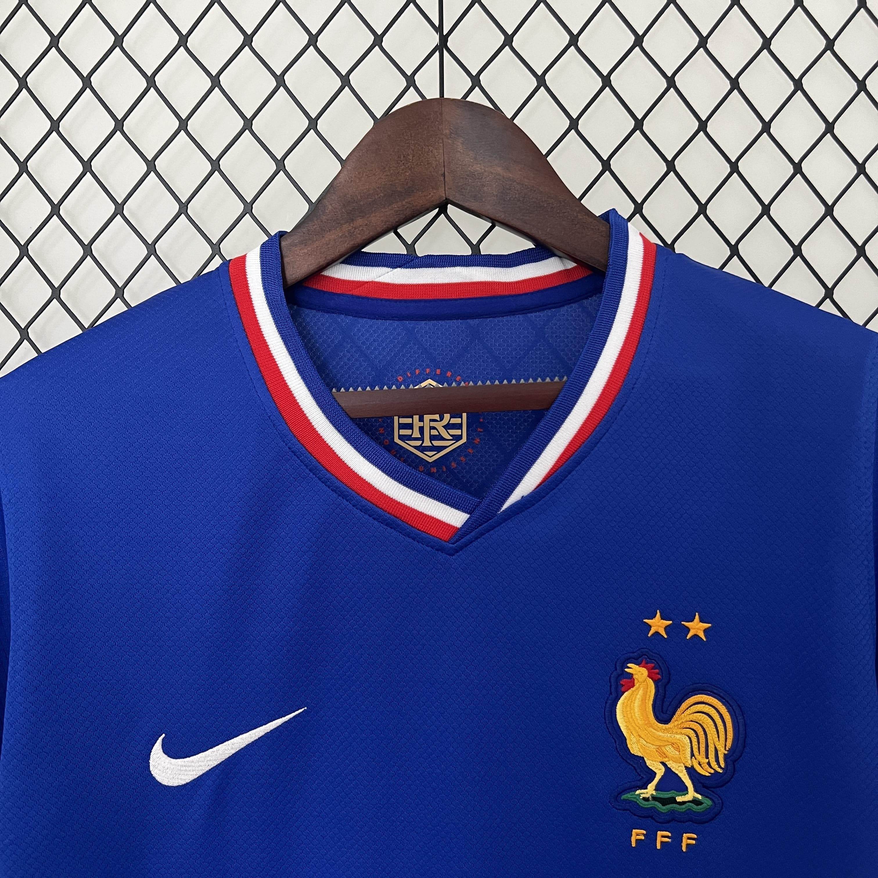 CAMISETA FRANCIA I 2024 MUJER (VERSIÓN FAN) - ZonaCamisetas
