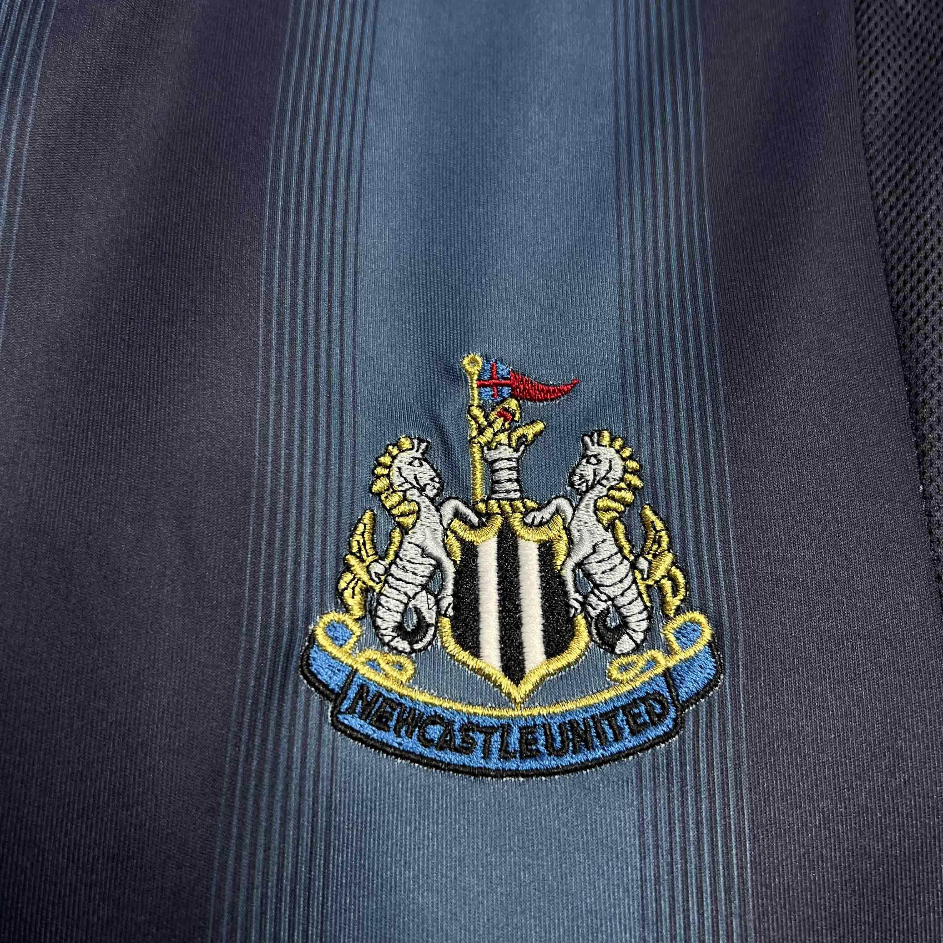CAMISETA NEWCASTLE ll 04/05 HOMBRE (RETRO) - ZonaCamisetas