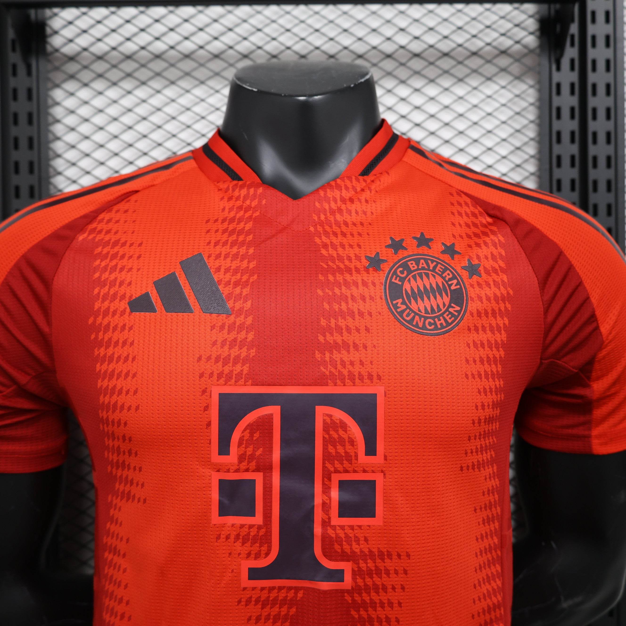 CAMISETA BAYERN DE MUNICH l 24/25 HOMBRE (VERSIÓN JUGADOR) - ZonaCamisetas