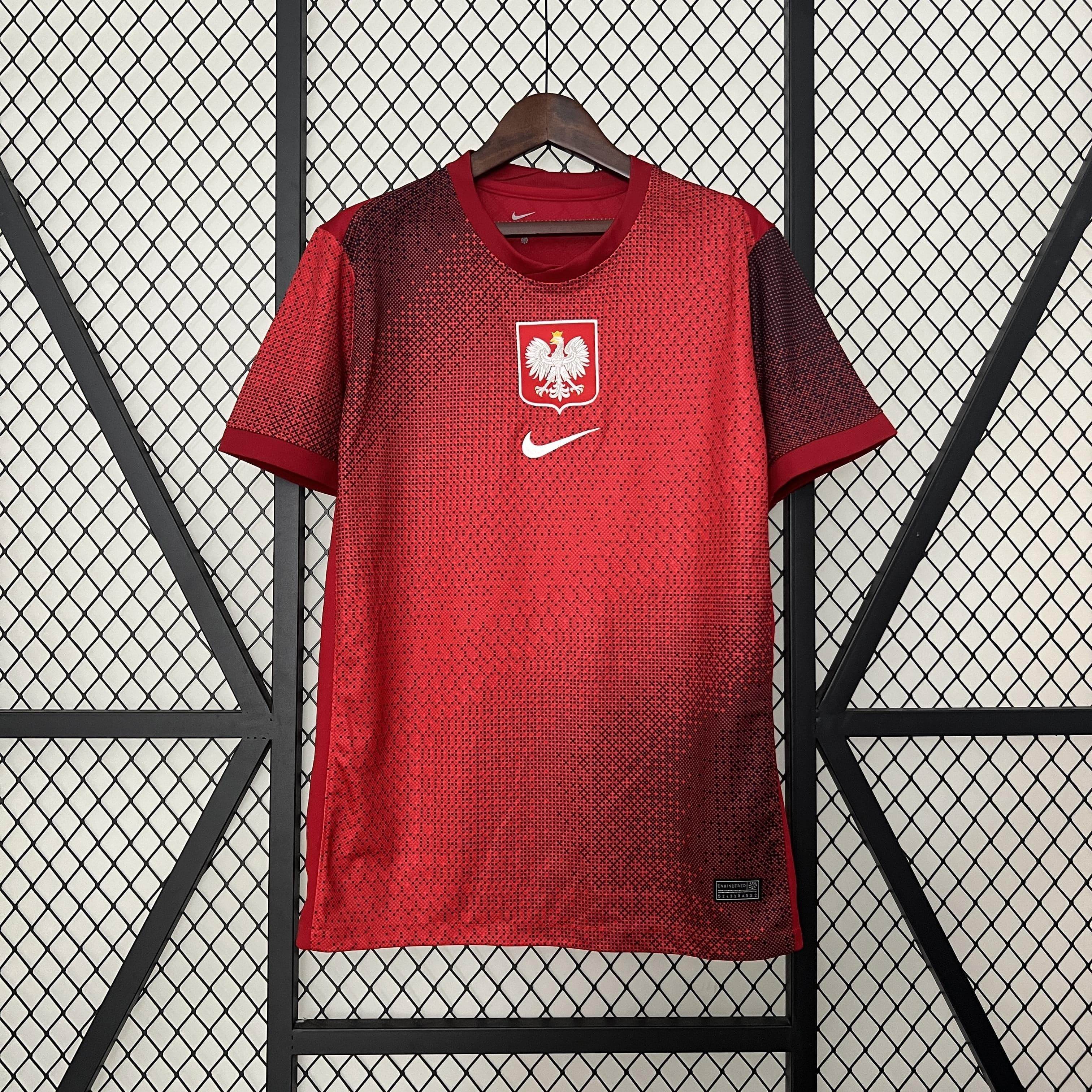 CAMISETA POLONIA Il 24 HOMBRE (VERSIÓN FAN) - ZonaCamisetas