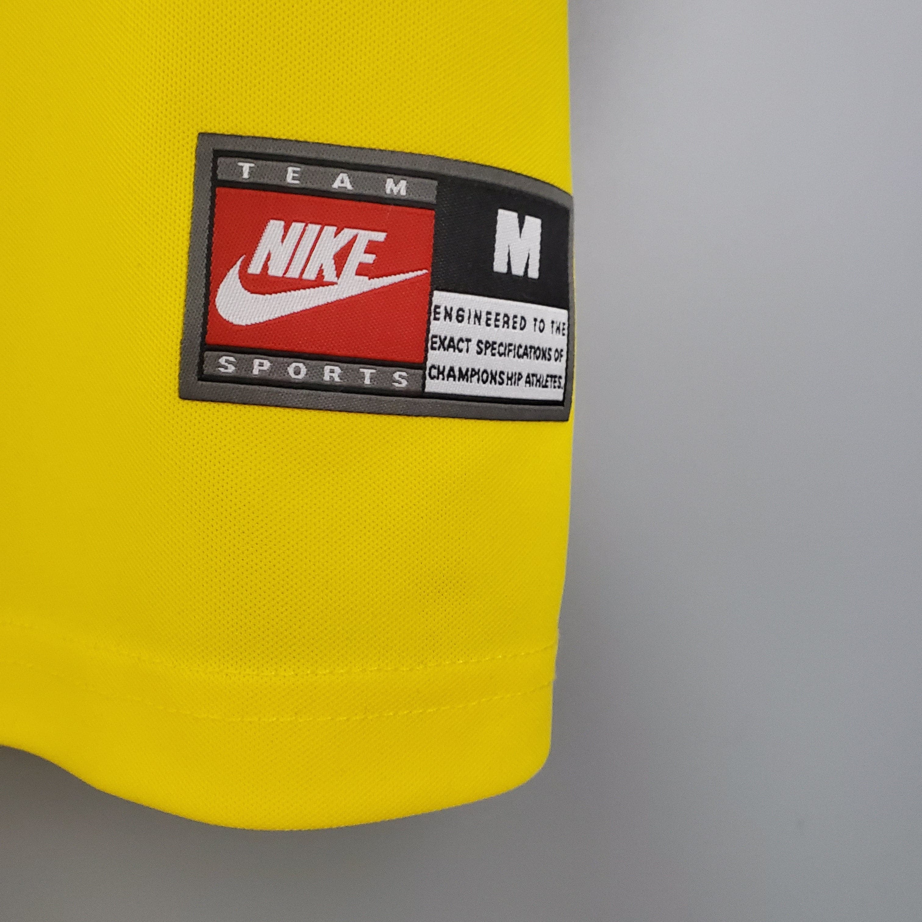 CAMISETA BRASIL I 98 HOMBRE (RETRO)