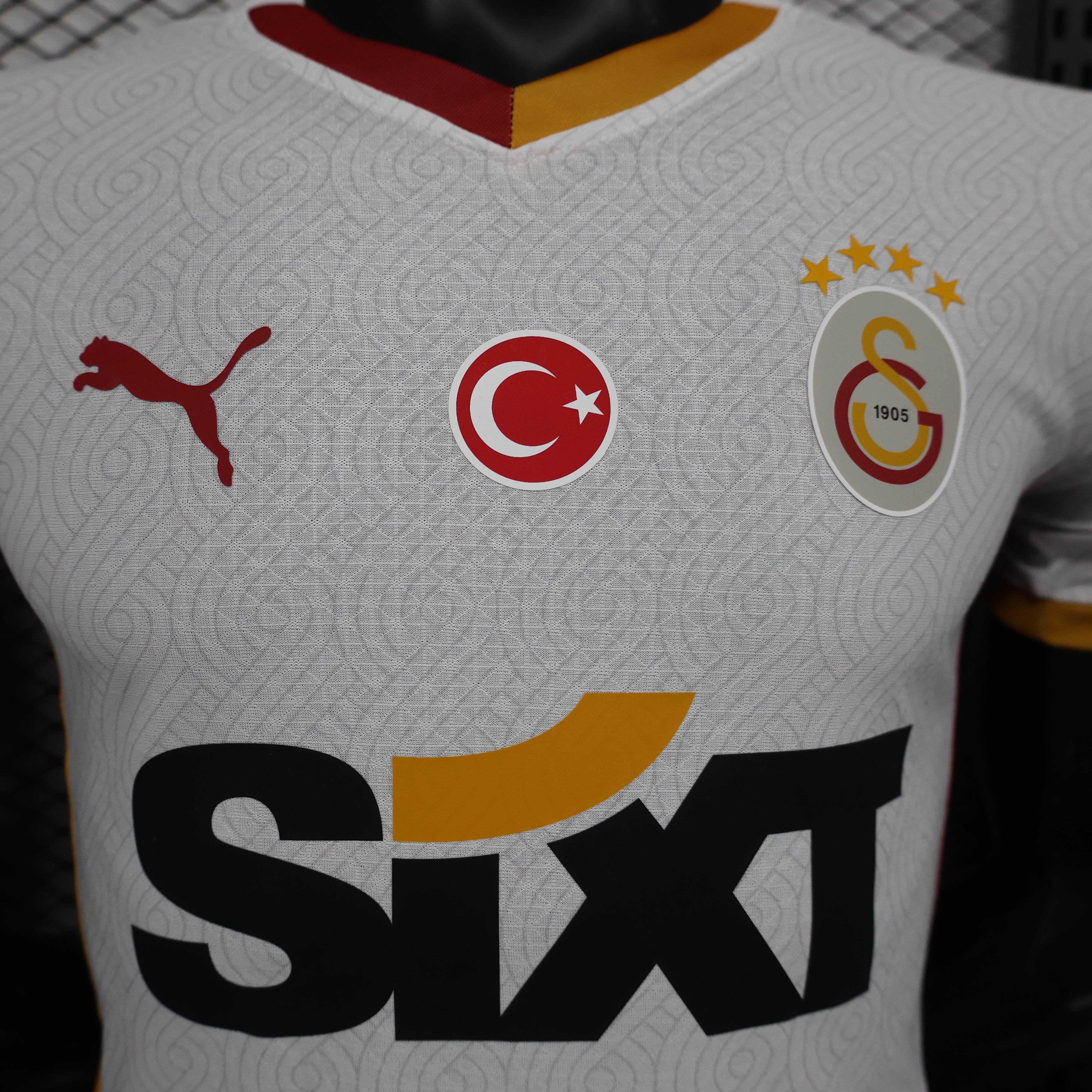 CAMISETA GALATASARAY l 24/25 HOMBRE (VERSIÓN JUGADOR) - ZonaCamisetas
