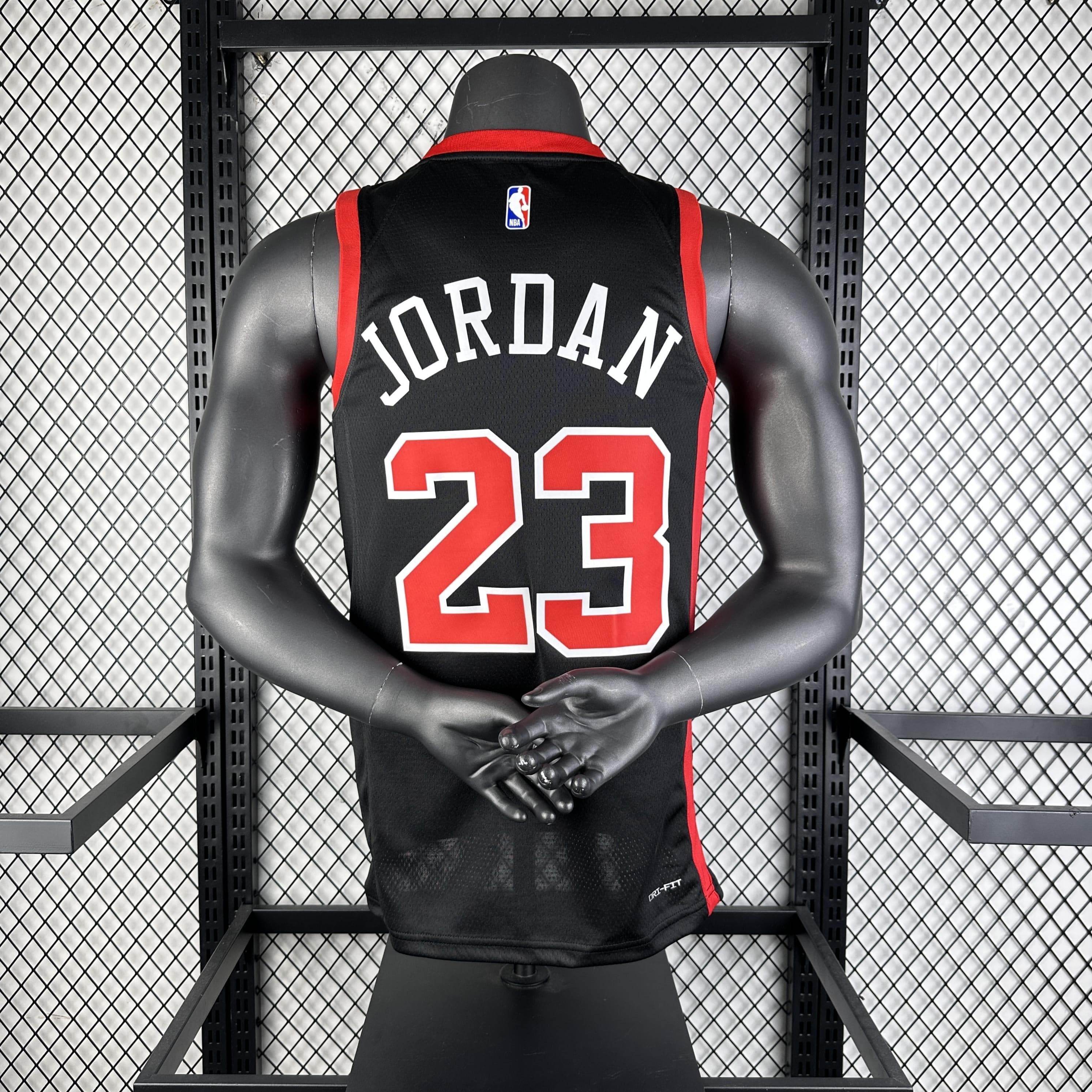 CAMISETA CHICAGO SEASON 24 HOMBRE EDICIÓN JORDAN (NBA) - ZonaCamisetas