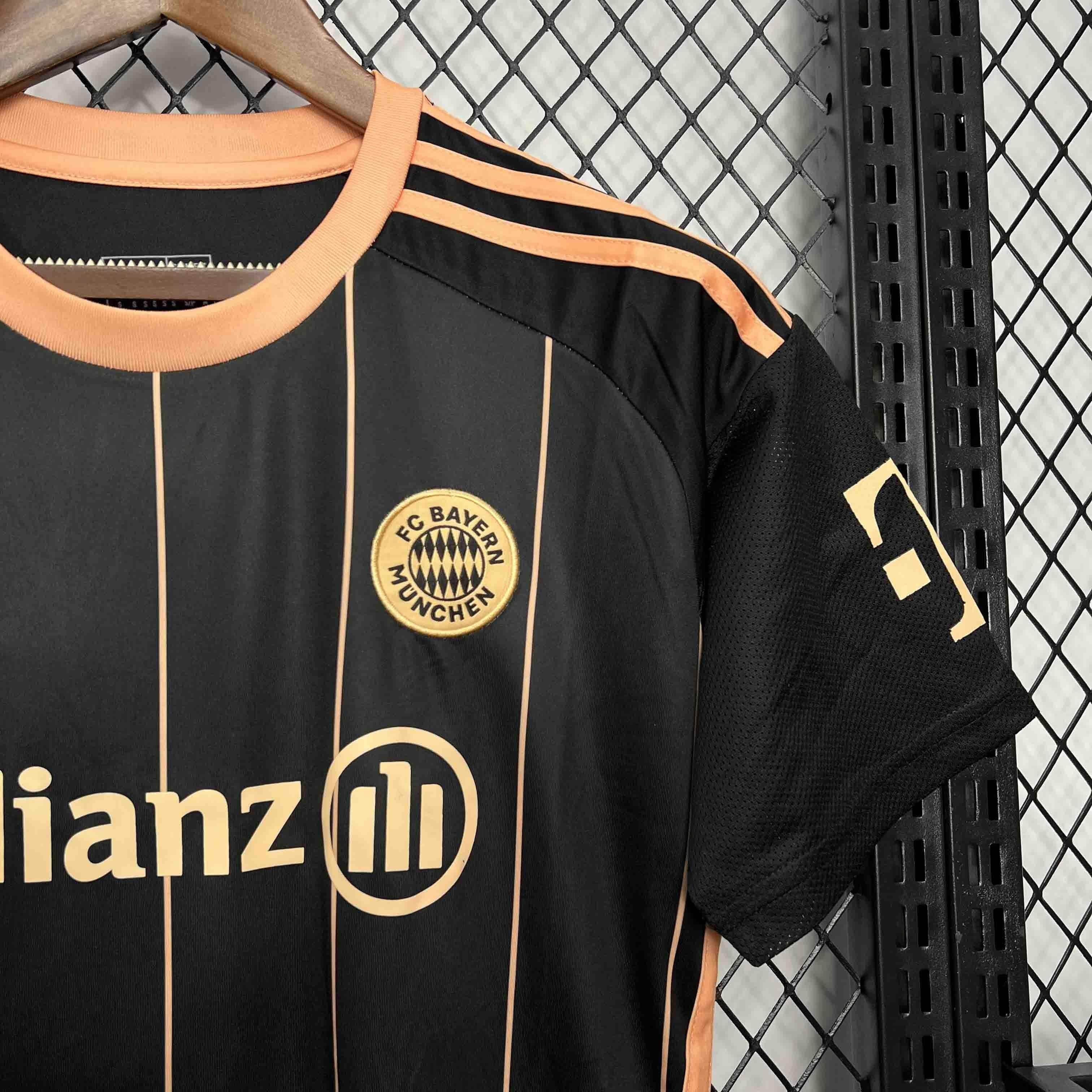 CAMISETA BAYERN MUNICH EDICION ESPECIAL 24/25 HOMBRE (VERSIÓN FAN) - ZonaCamisetas