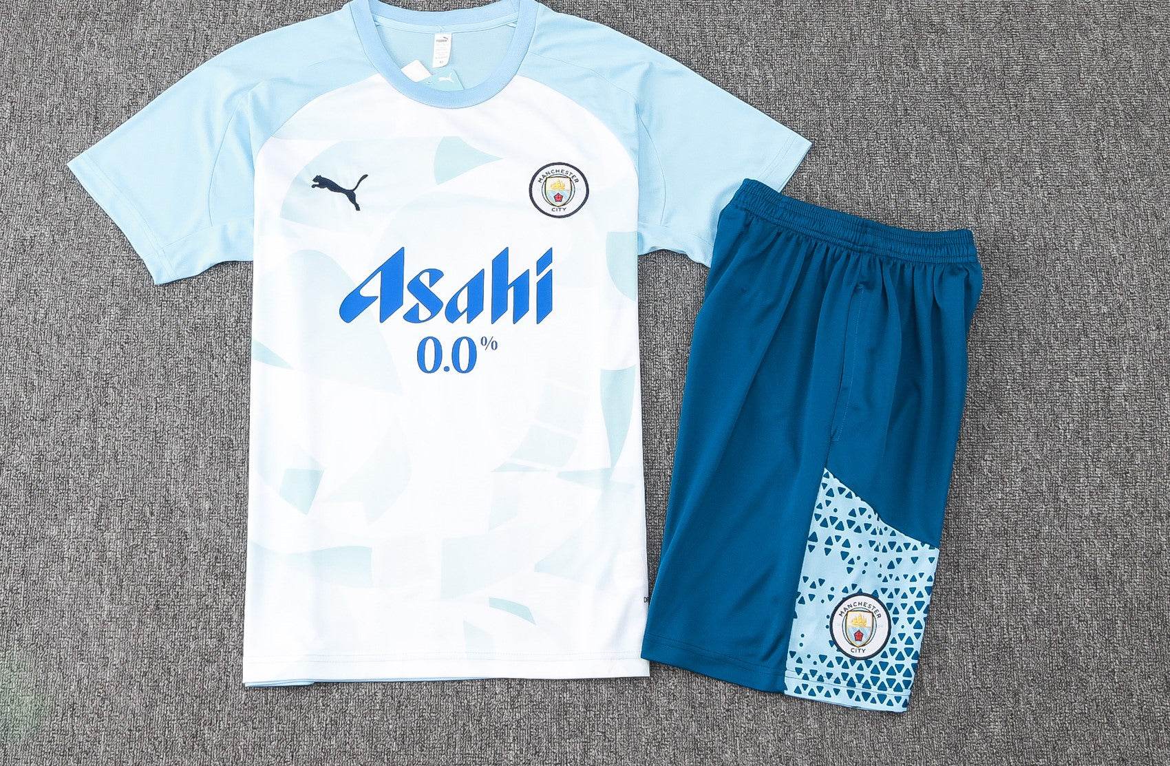 CONJUNTO CORTO MANCHESTER CITY ENTRENAMIENTO I 24/25 HOMBRE - ZonaCamisetas