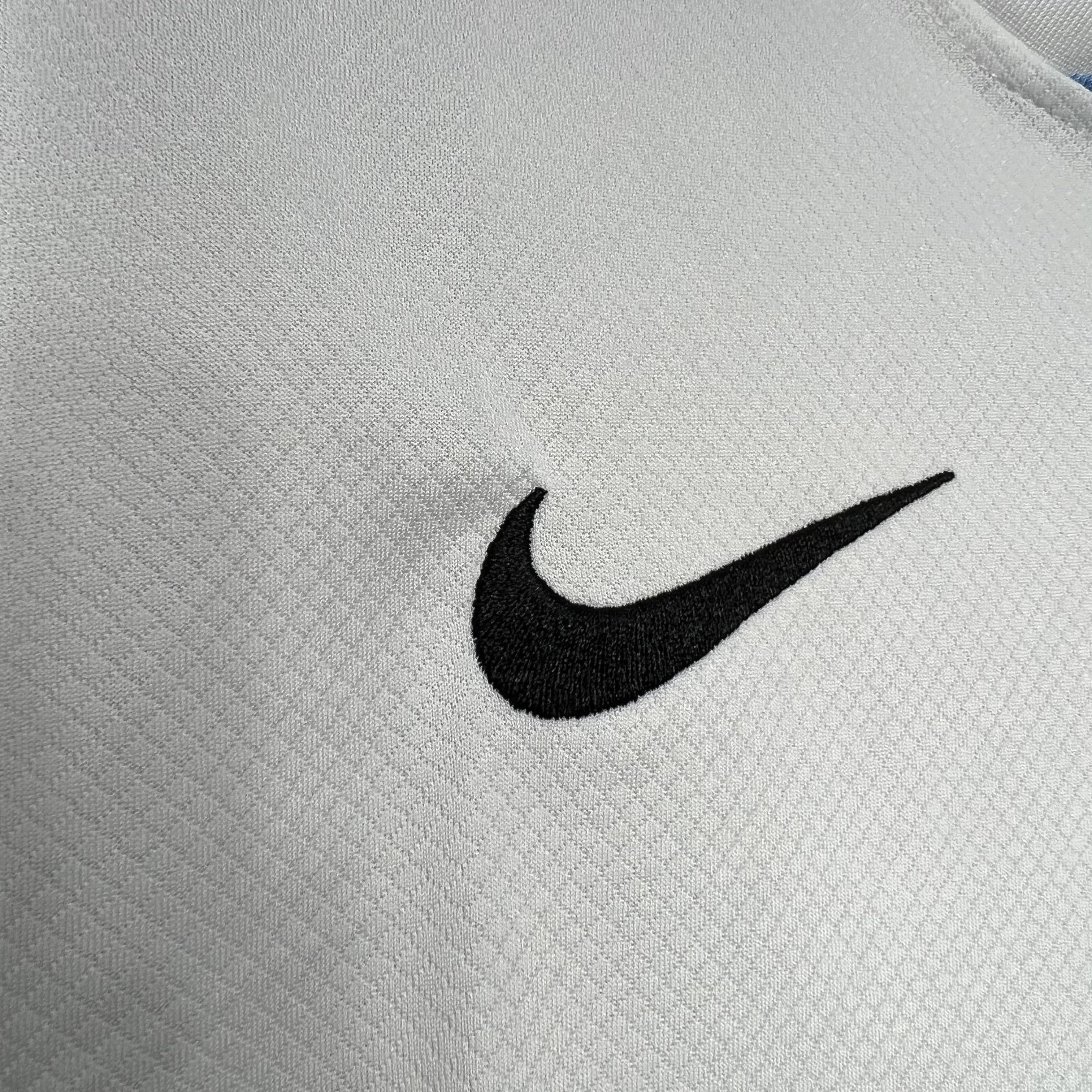CAMISETA URUGUAY lI 2024 HOMBRE (VERSIÓN FAN)