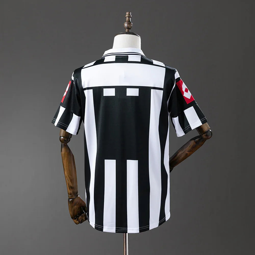 CAMISETA JUVENTUS I 01/02 HOMBRE (RETRO) - ZonaCamisetas