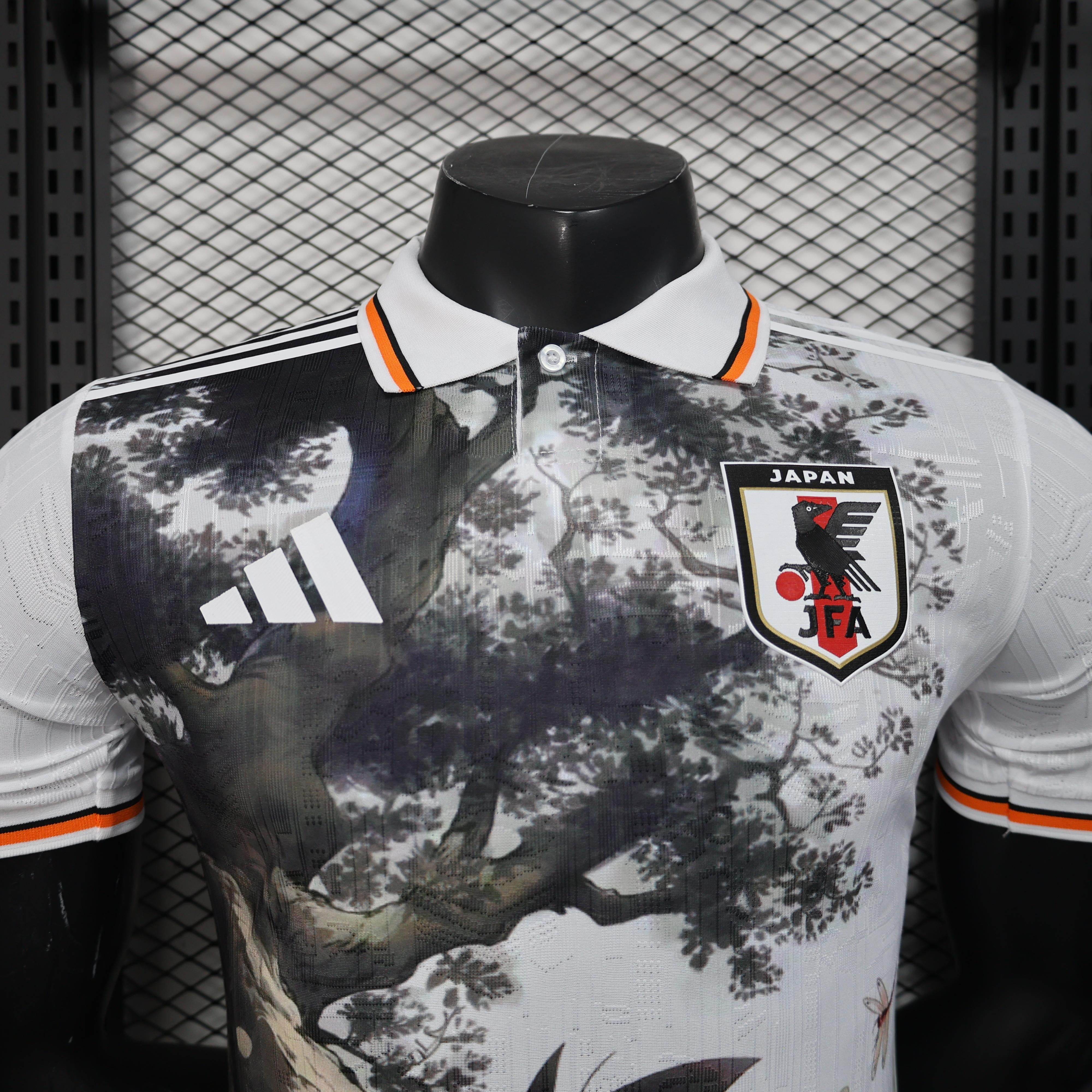 CAMISETA JAPÓN ESPECIAL GOKU l 25/26 HOMBRE (VERSIÓN JUGADOR) - ZonaCamisetas
