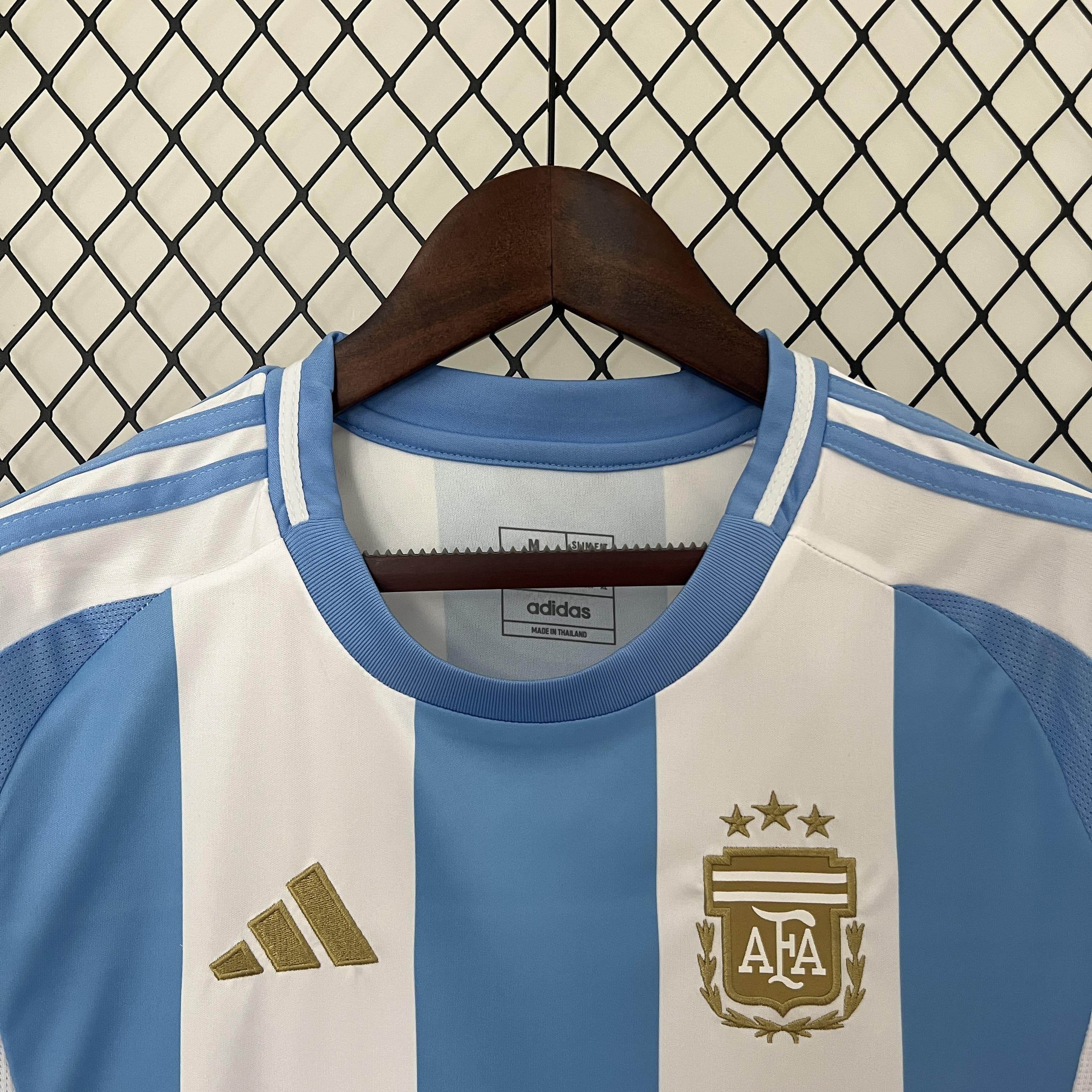CAMISETA ARGENTINA I 2024 MUJER (VERSIÓN FAN) - ZonaCamisetas