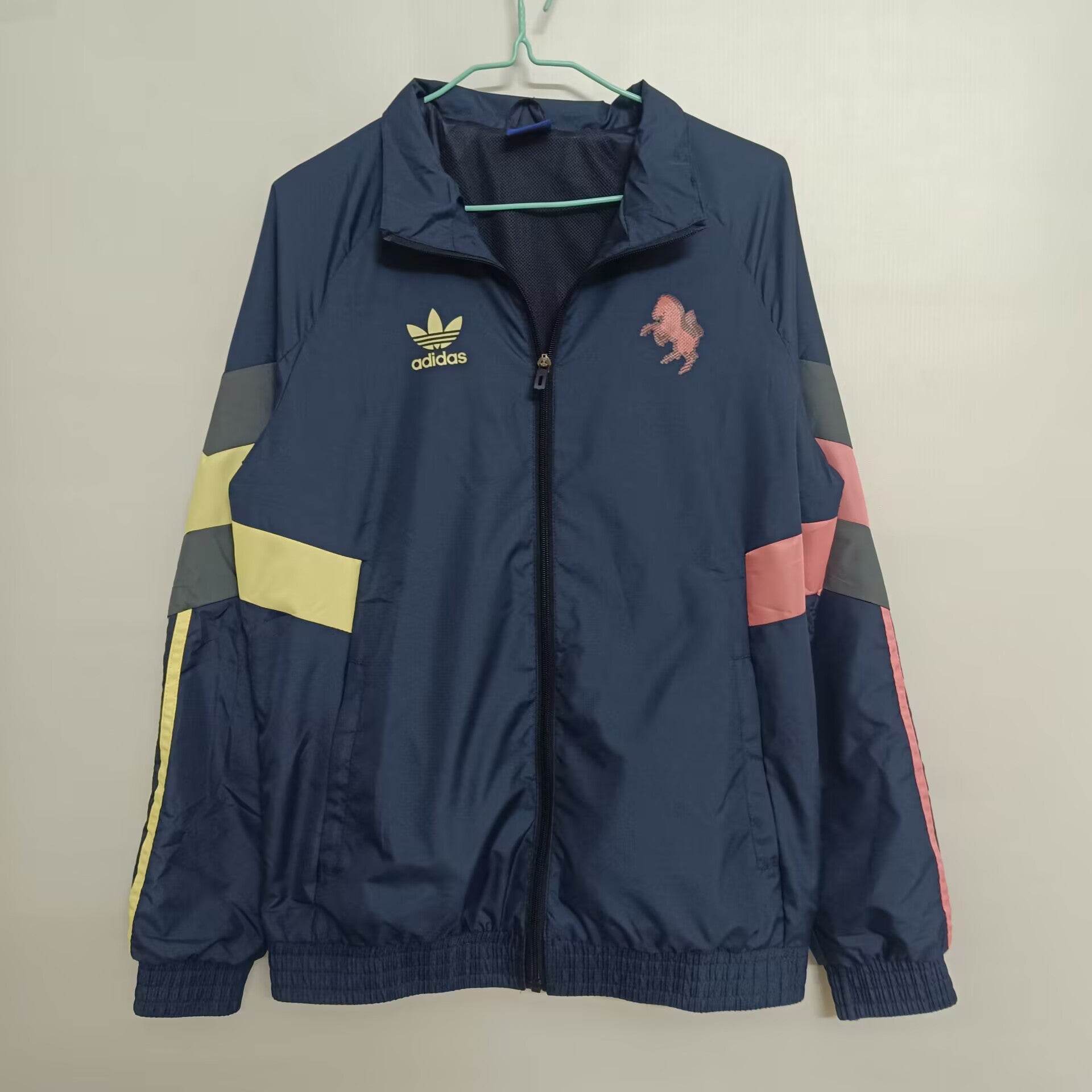 CORTAVIENTO JUVENTUS l 24/25 - ZonaCamisetas