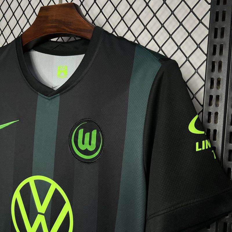 CAMISETA WOLFSBURG Il 24/25 HOMBRE (VERSIÓN FAN) - ZonaCamisetas