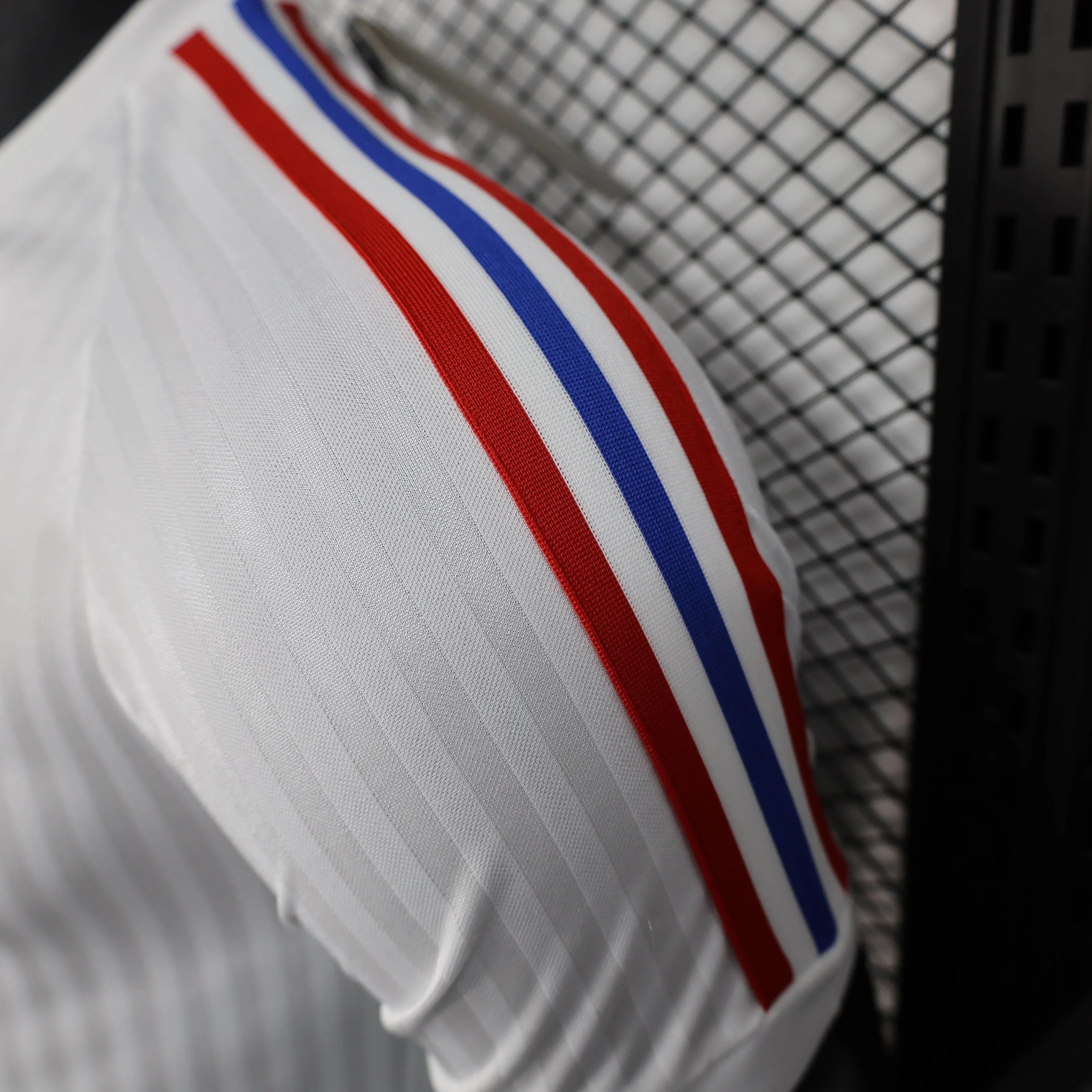 CAMISETA OLYMPIQUE DE LYON I 25/26 HOMBRE (VERSIÓN JUGADOR) - ZonaCamisetas