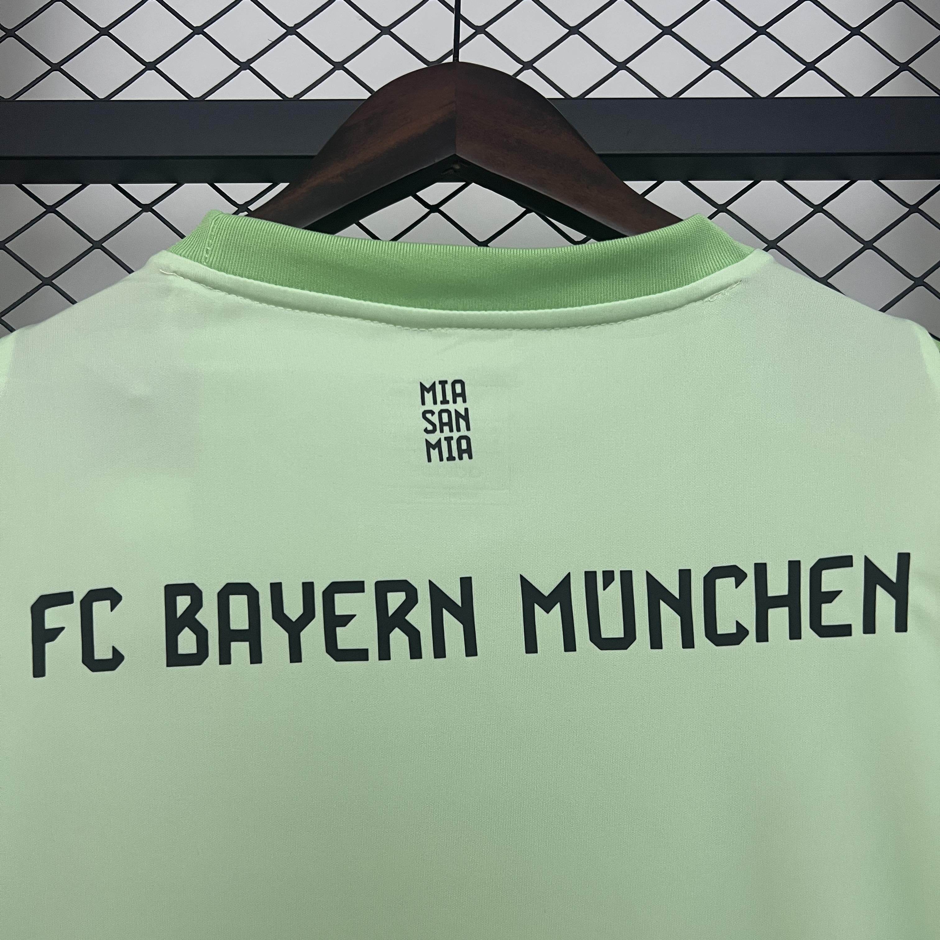 CAMISETA PORTERO BAYERN MUNICH I 25/26 HOMBRE (VERSIÓN FAN) - ZonaCamisetas