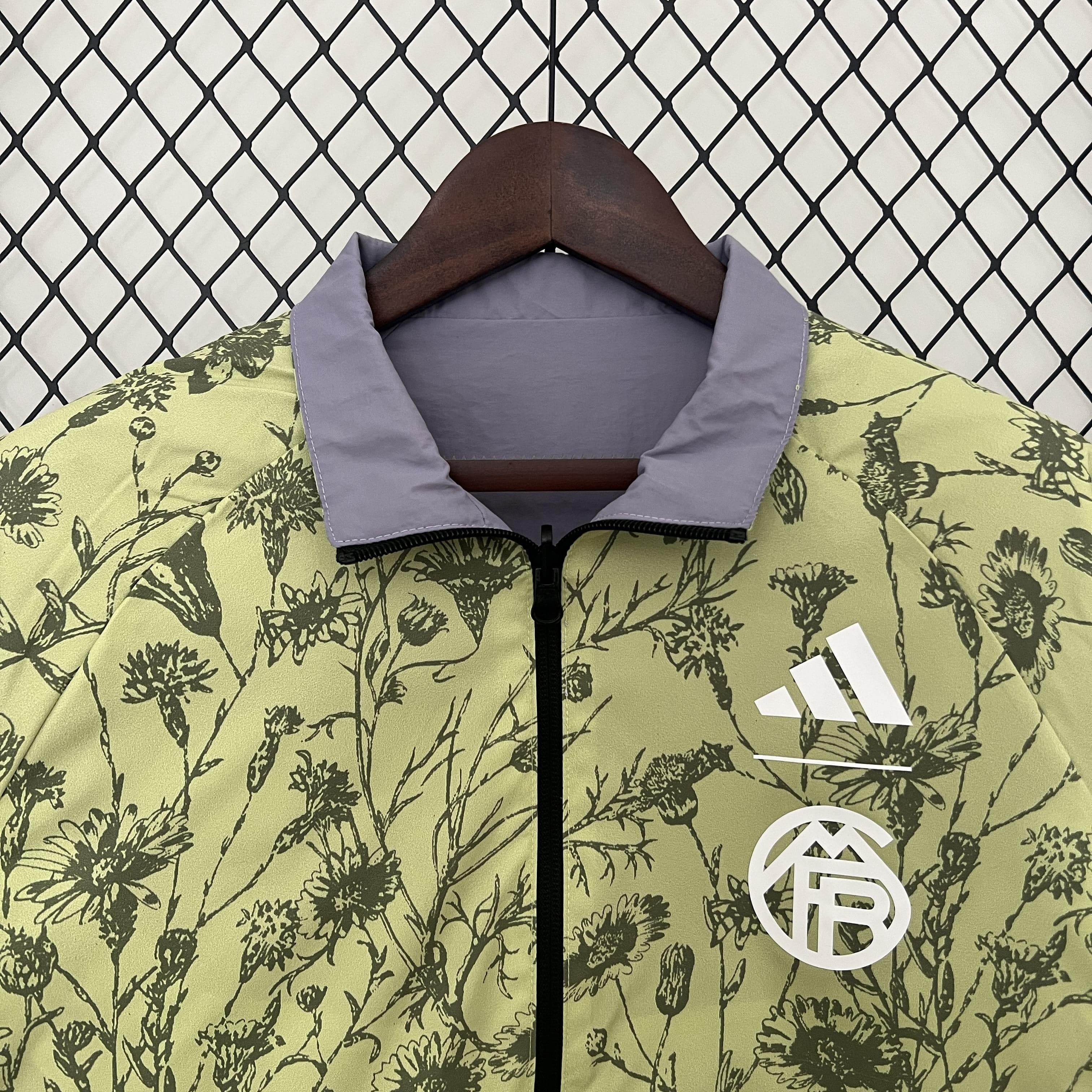 CORTAVIENTO BAYERN MUNICH REVERSIBLE 24/25 - ZonaCamisetas