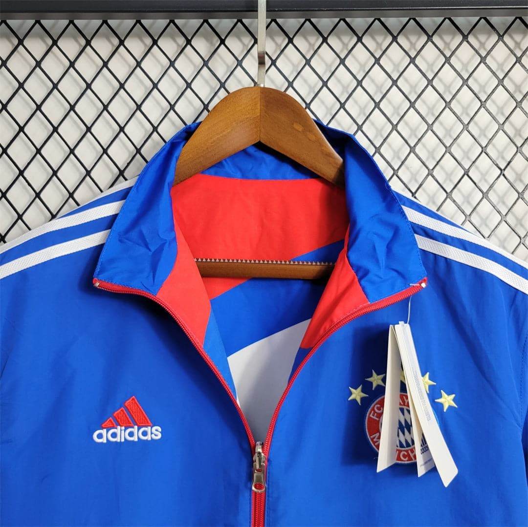 CORTAVIENTO BAYERN DE MUNICH IIl REVERSIBLE 23/24 - ZonaCamisetas