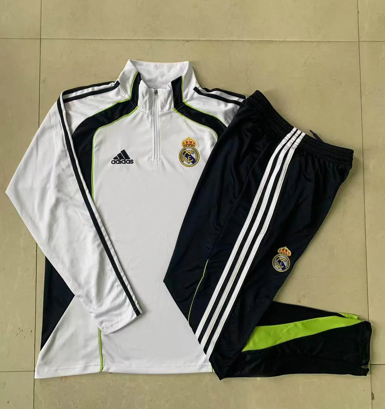 CONJUNTO LARGO REAL MADRID ENTRENAMIENTO 25/26 HOMBRE - ZonaCamisetas