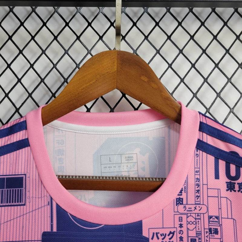 CAMISETA JAPÓN EDICIÓN ESPECIAL TOKIO PINK 23/24 HOMBRE (VERSIÓN FAN) - ZonaCamisetas