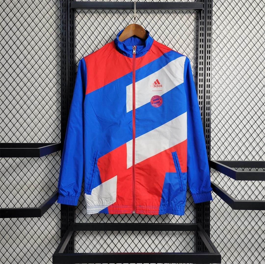 CORTAVIENTO BAYERN DE MUNICH IIl REVERSIBLE 23/24 - ZonaCamisetas
