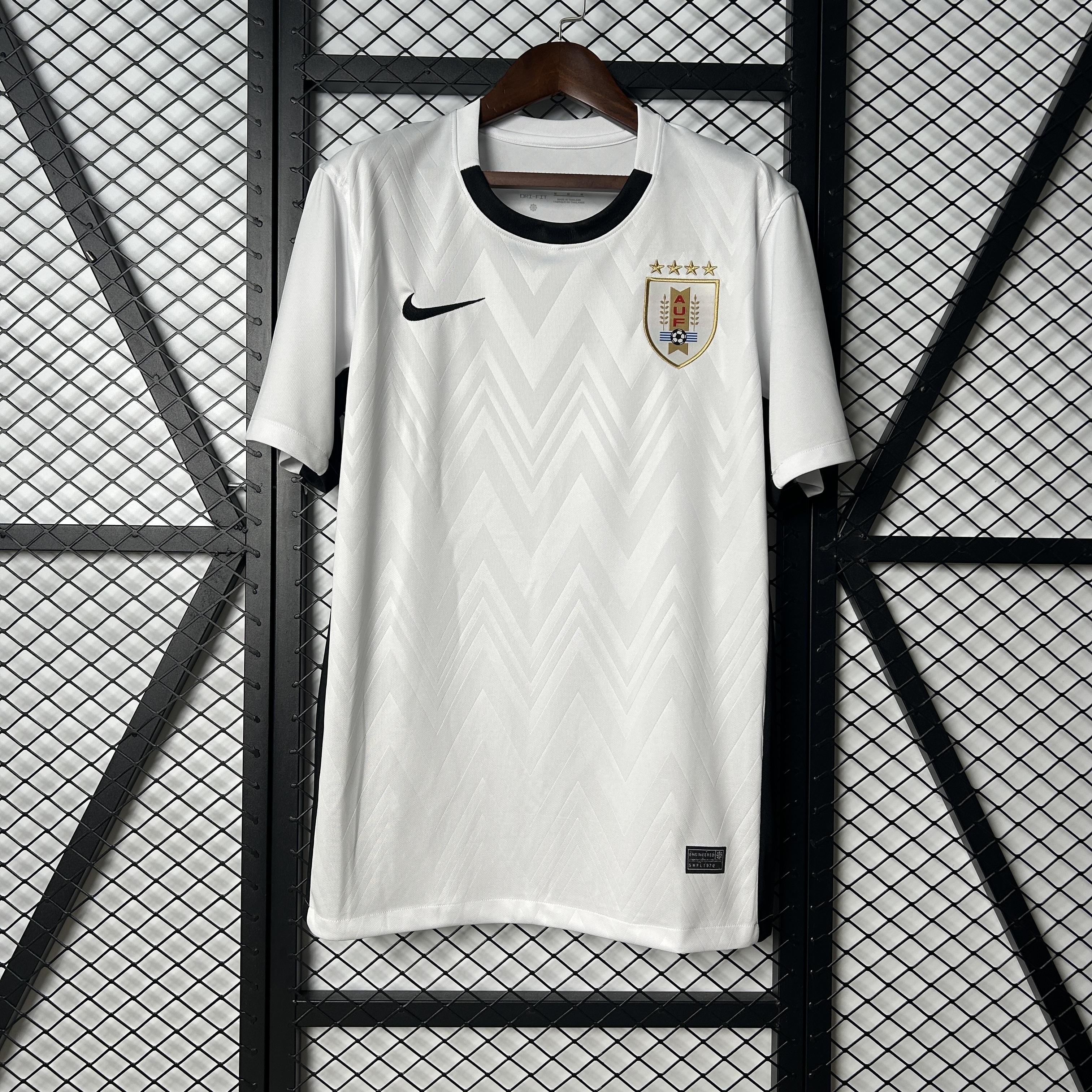 CAMISETA URUGUAY lI 2025 HOMBRE (VERSIÓN FAN)