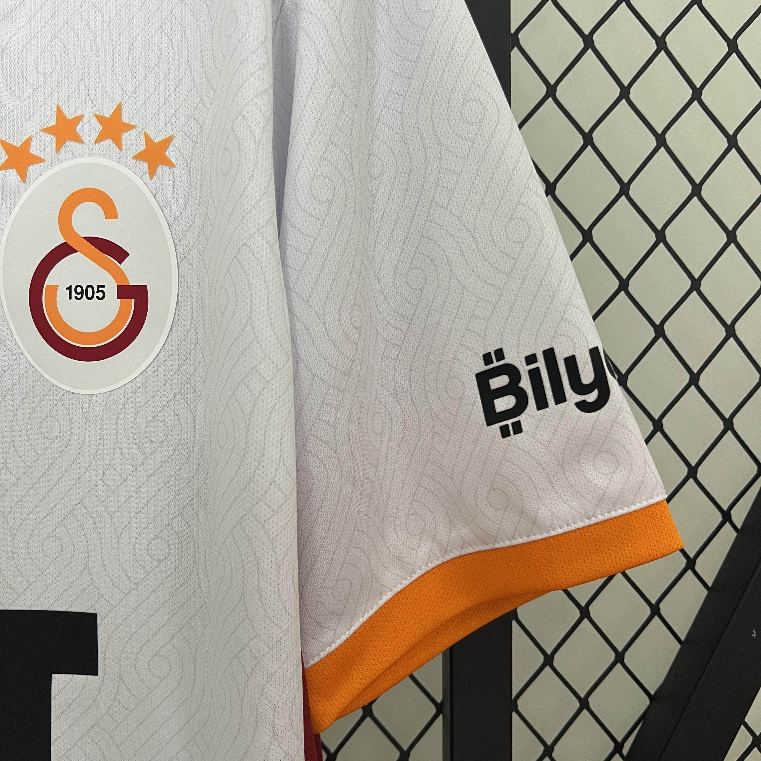CAMISETA GALATASARAY Il 24/25 HOMBRE (VERSIÓN FAN) - ZonaCamisetas