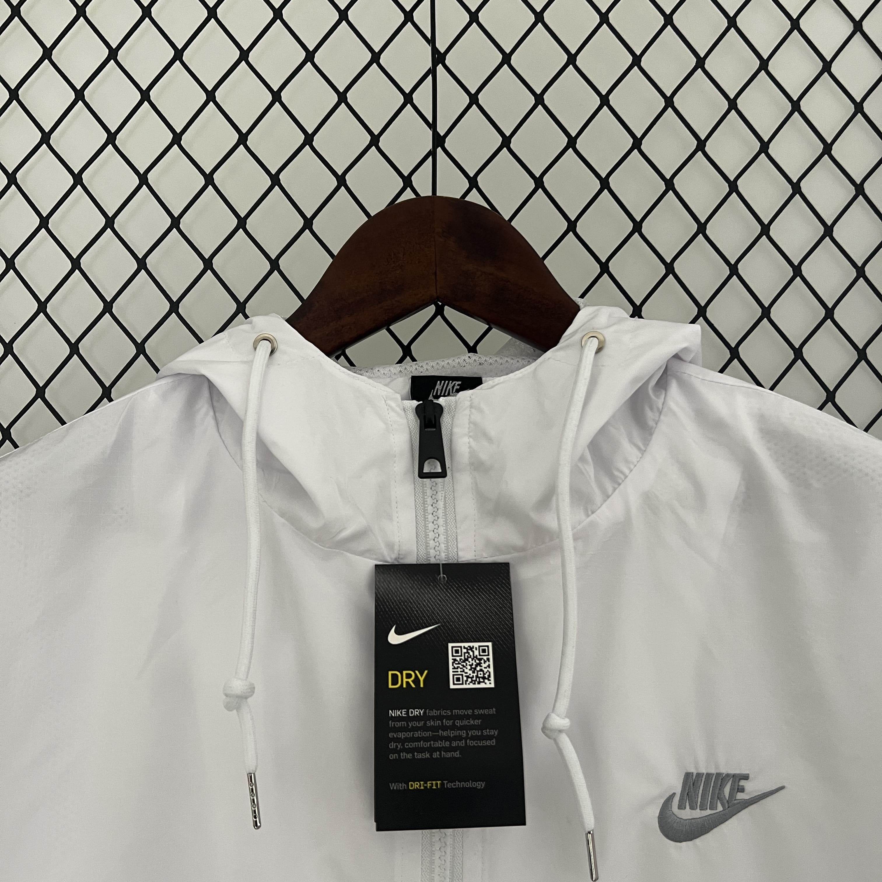 CORTAVIENTO NIKE WHITE 2024 - ZonaCamisetas