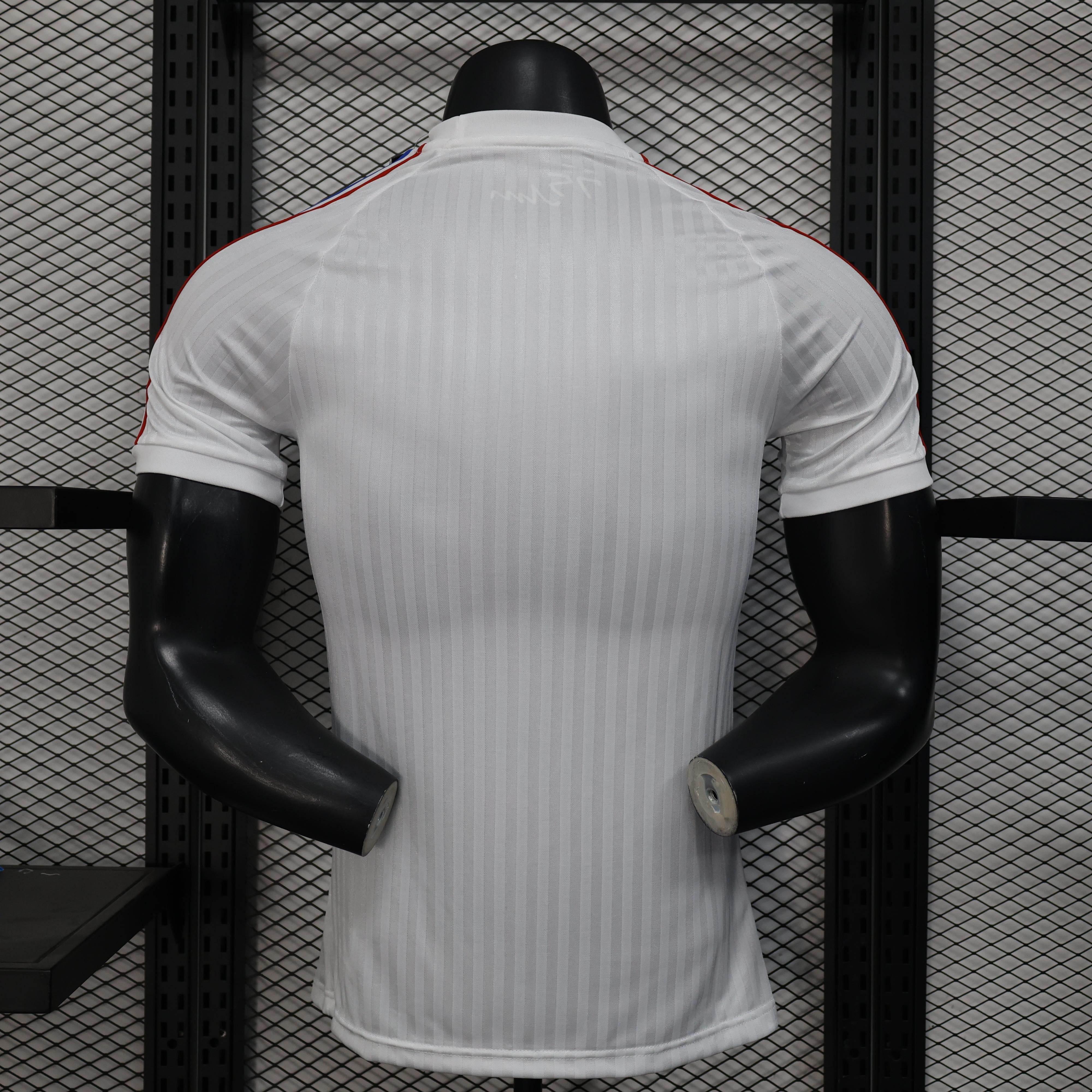 CAMISETA OLYMPIQUE DE LYON I 25/26 HOMBRE (VERSIÓN JUGADOR) - ZonaCamisetas