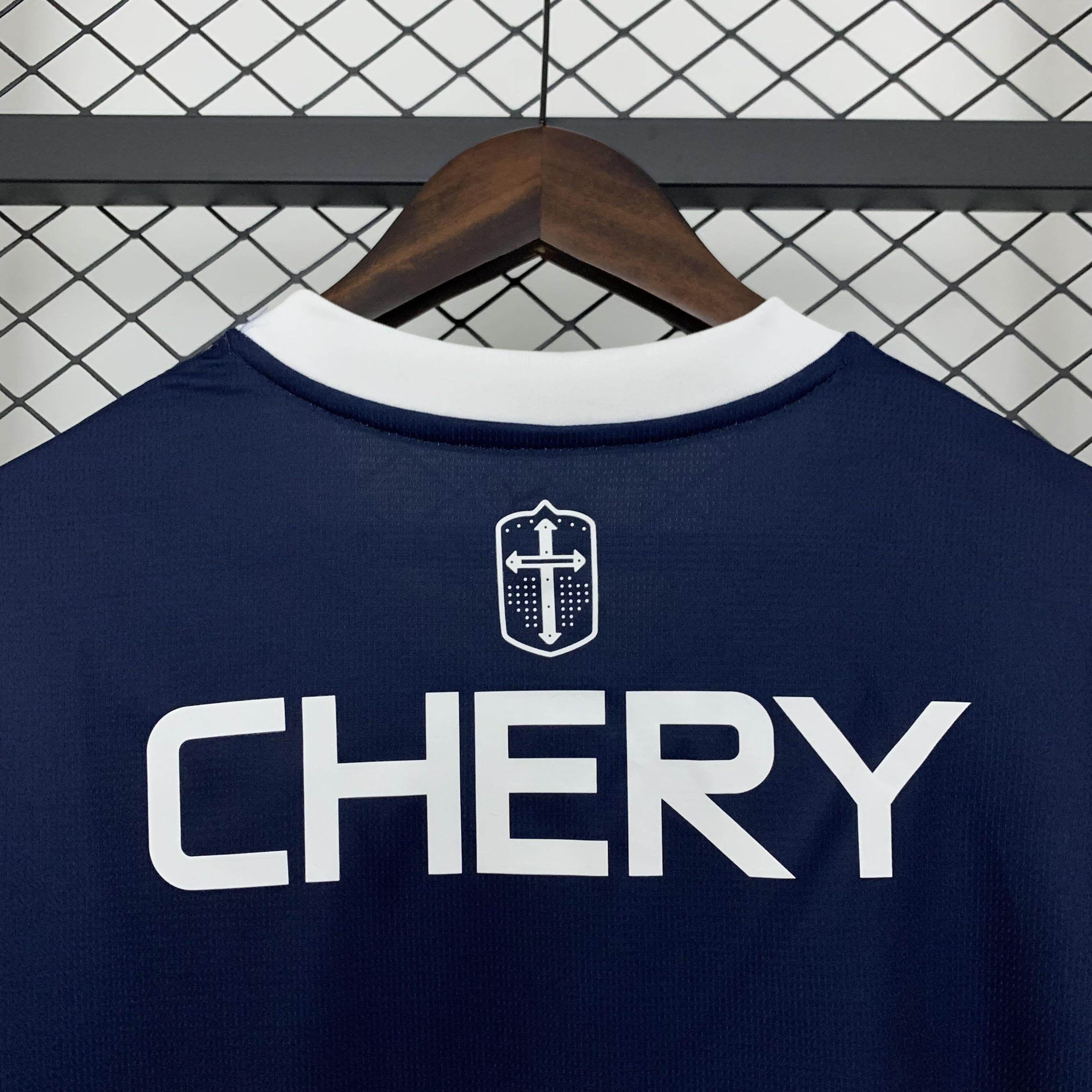 CAMISETA UNIVERSIDAD CATÓLICA Il 25/26 HOMBRE (VERSIÓN FAN) - ZonaCamisetas