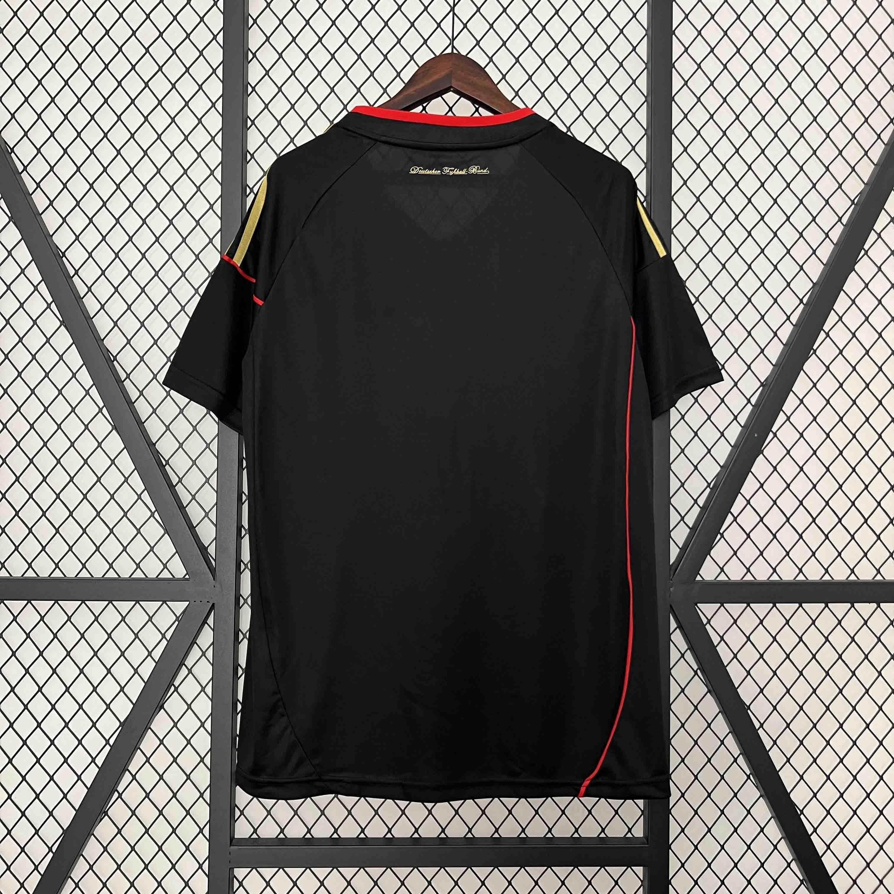 CAMISETA ALEMANIA lI 2010 HOMBRE (RETRO) - ZonaCamisetas