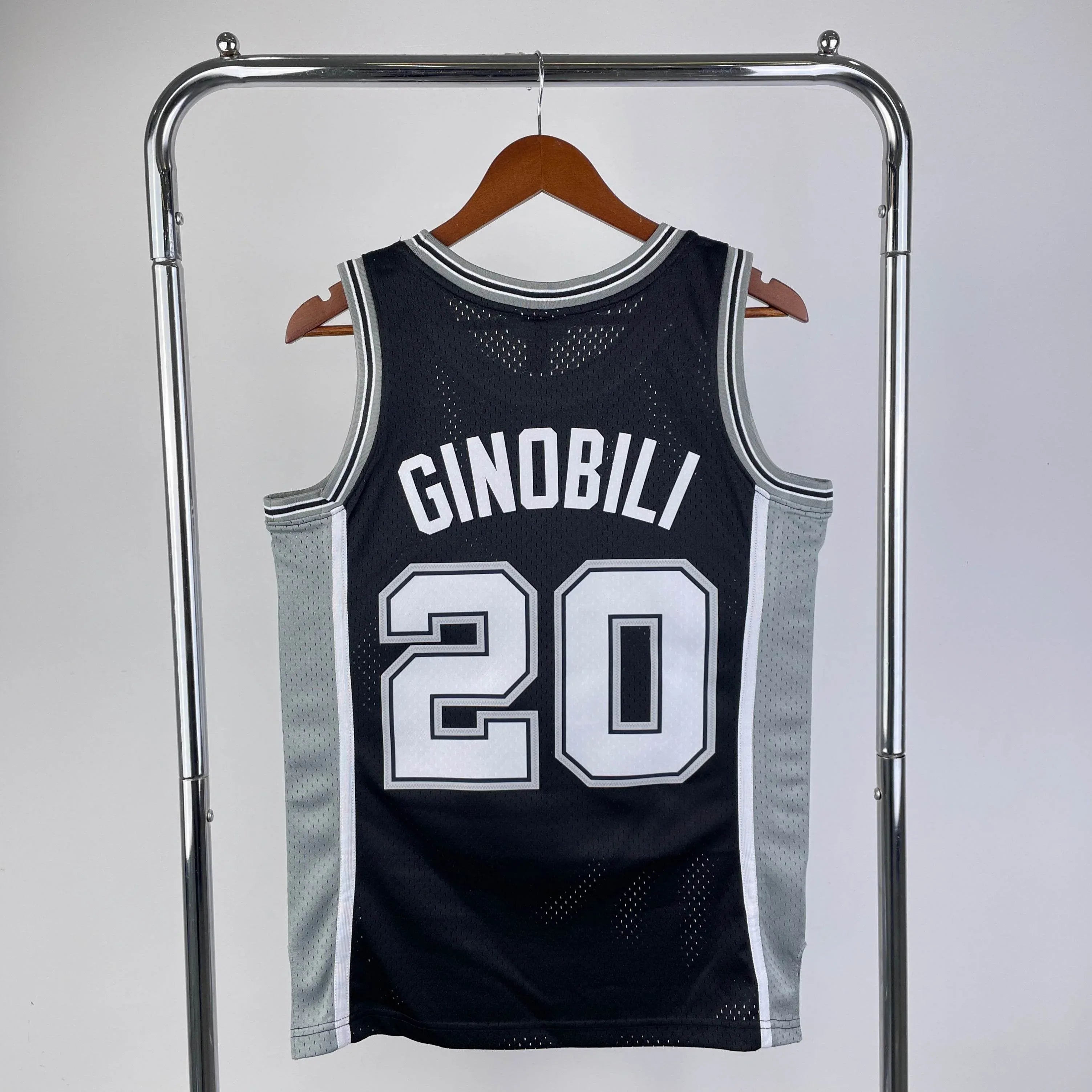 CAMISETA SPURS SEASON 02/03 HOMBRE EDICIÓN GINOBILI (NBA) - ZonaCamisetas