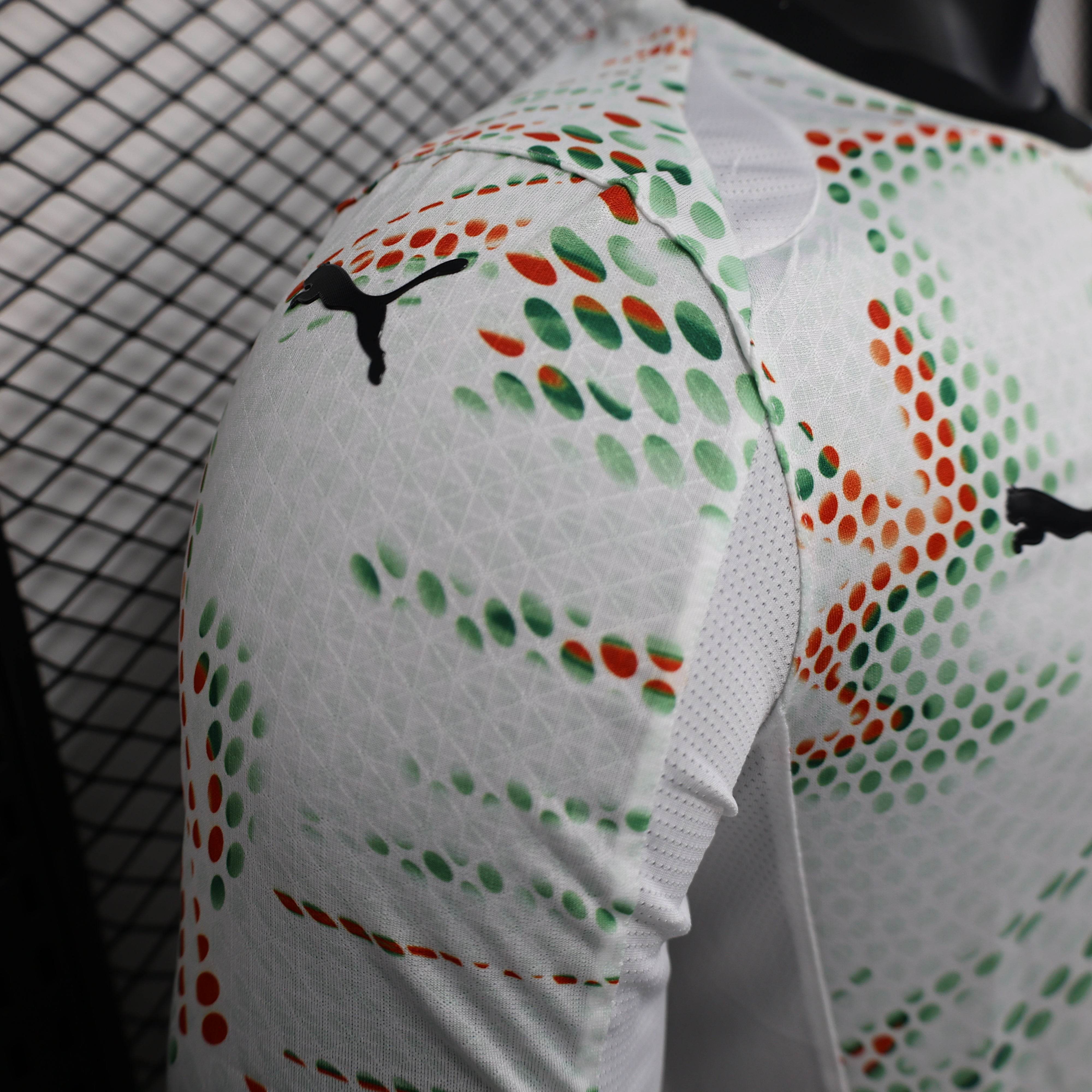 CAMISETA PORTUGAL Il 2025 HOMBRE (VERSIÓN JUGADOR) MANGA LARGA - ZonaCamisetas