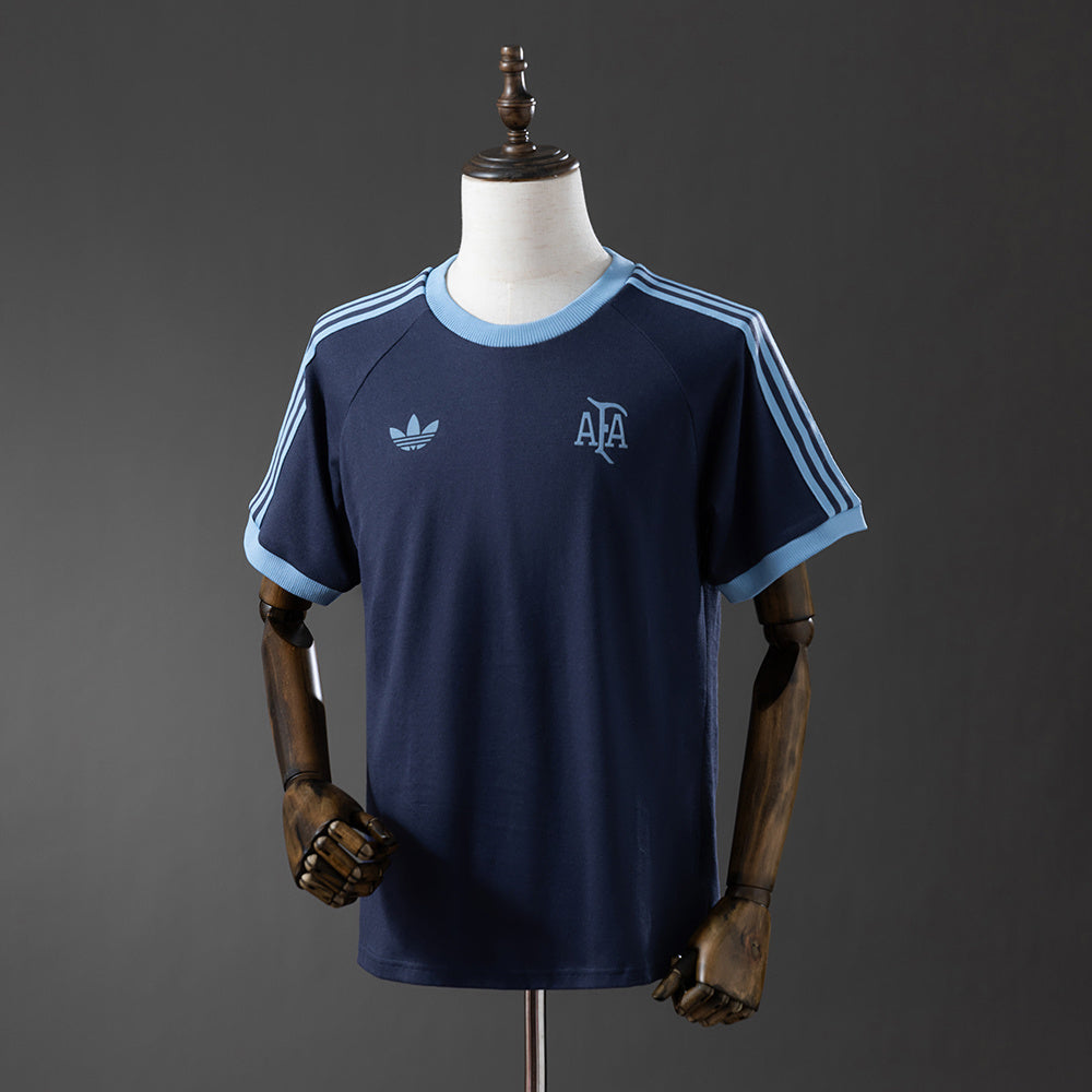 CAMISETA ARGENTINA 50th I HOMBRE (VERSIÓN FAN)