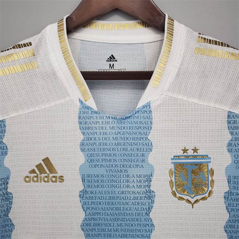 CAMISETA ARGENTINA EDICIÓN COMEMORATIVA Il 2021 HOMBRE (RETRO) - ZonaCamisetas
