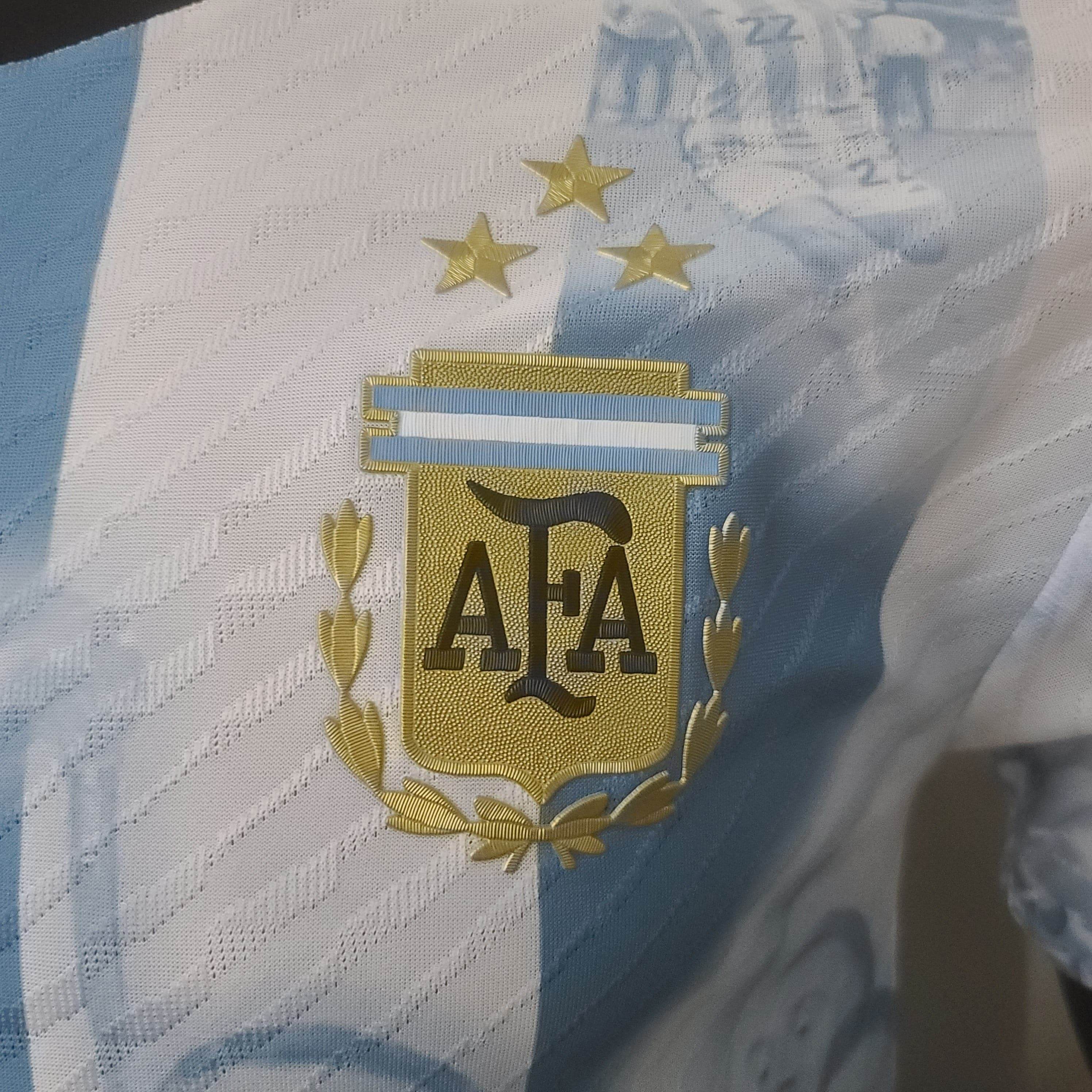 CAMISETA ARGENTINA EDICIÓN COMEMORATIVA I 23/24 HOMBRE (VERSIÓN JUGADOR) - ZonaCamisetas