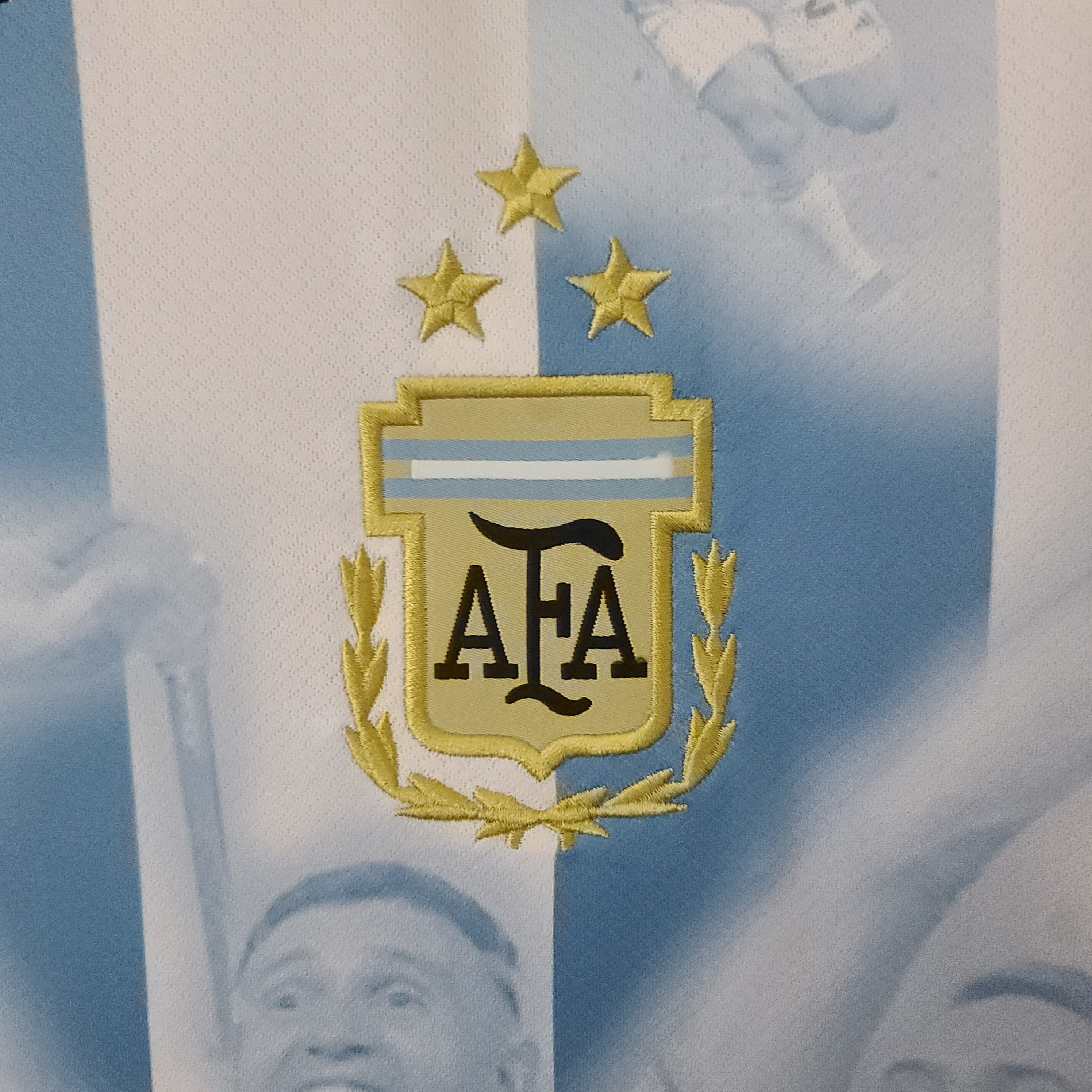 CAMISETA ARGENTINA EDICIÓN COMEMORATIVA I 23/24 HOMBRE (VERSIÓN FAN)