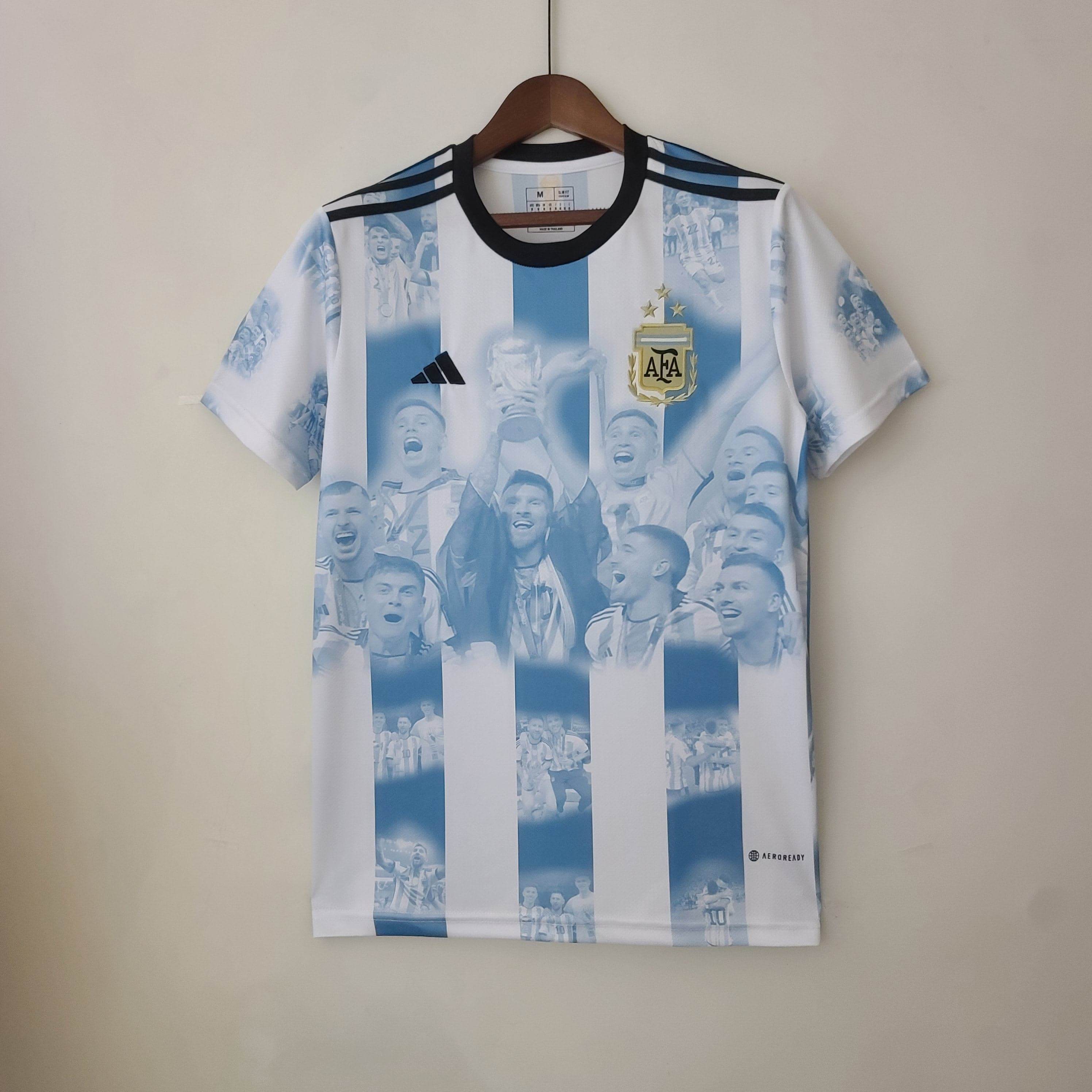 CAMISETA ARGENTINA EDICIÓN COMEMORATIVA I 23/24 HOMBRE (VERSIÓN FAN) - ZonaCamisetas