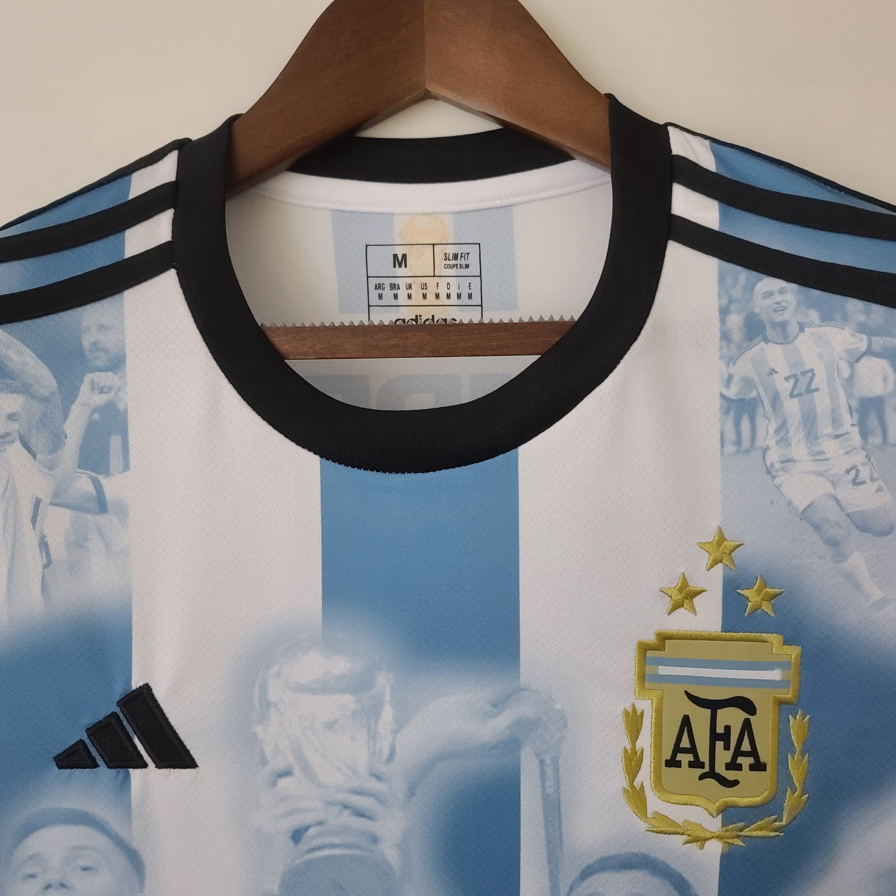 CAMISETA ARGENTINA EDICIÓN COMEMORATIVA I 23/24 HOMBRE (VERSIÓN FAN)