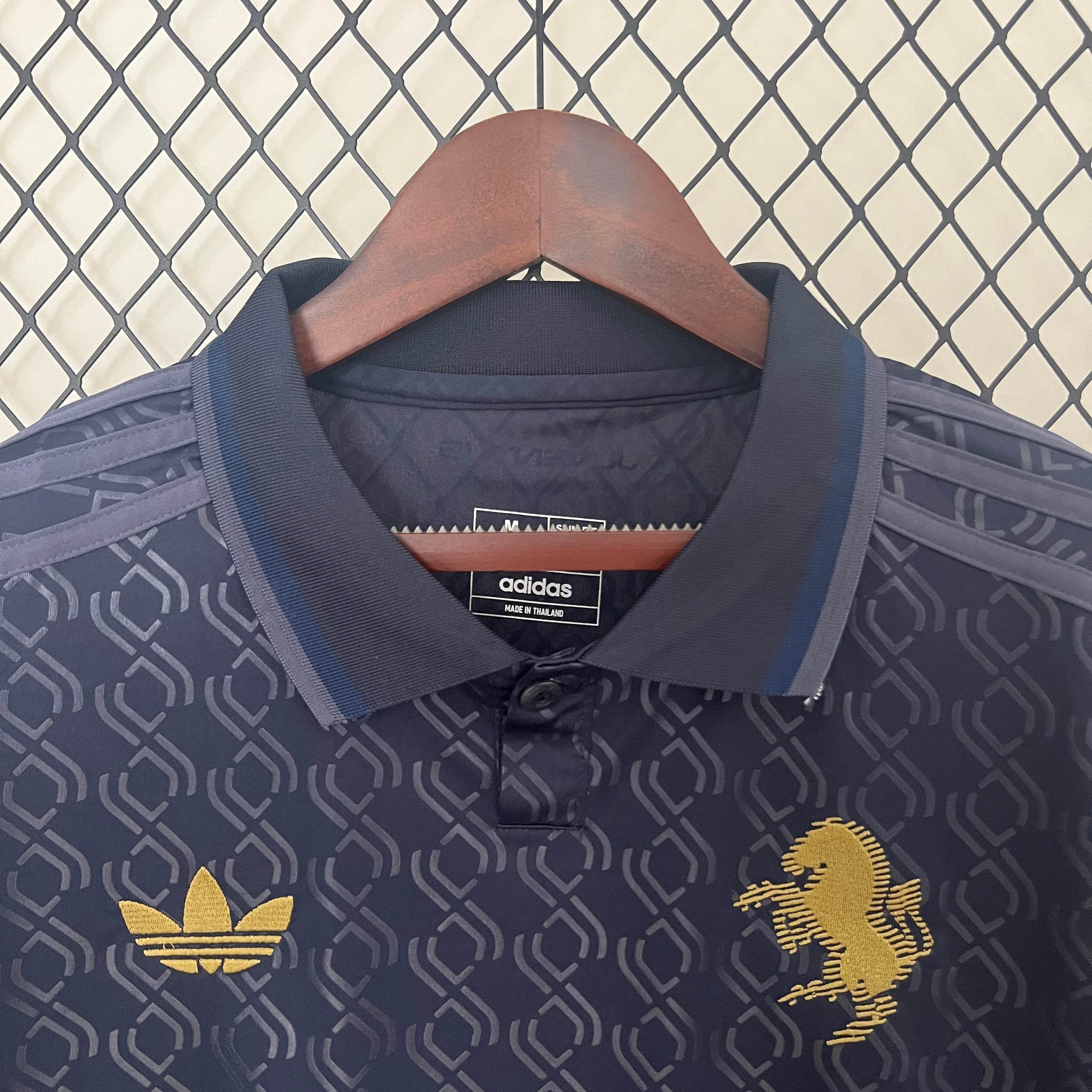 CAMISETA JUVENTUS I 24/25 HOMBRE (VERSIÓN FAN) - ZonaCamisetas