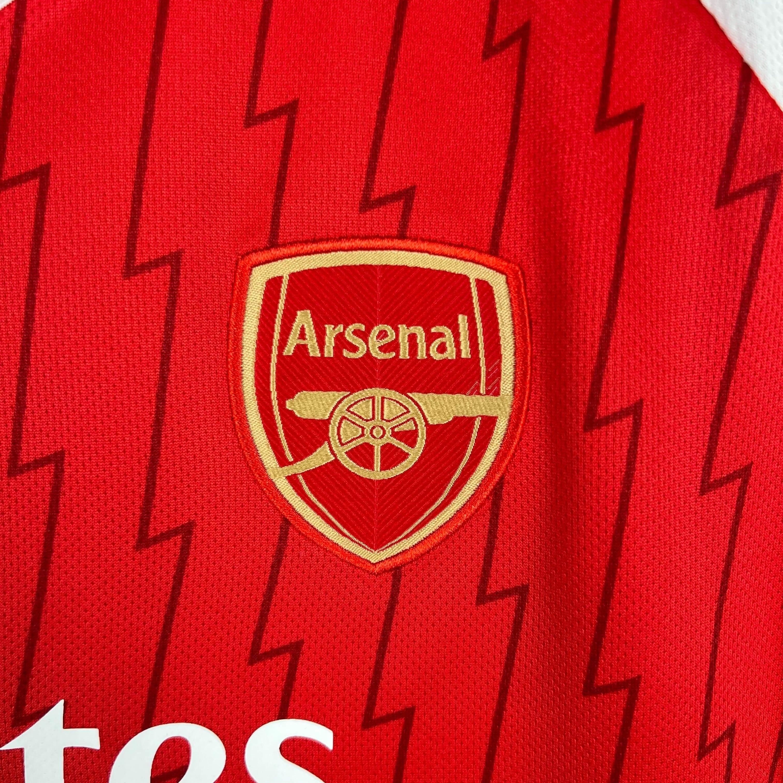 CAMISETA ARSENAL I 23/24 MUJER (VERSIÓN FAN) - ZonaCamisetas