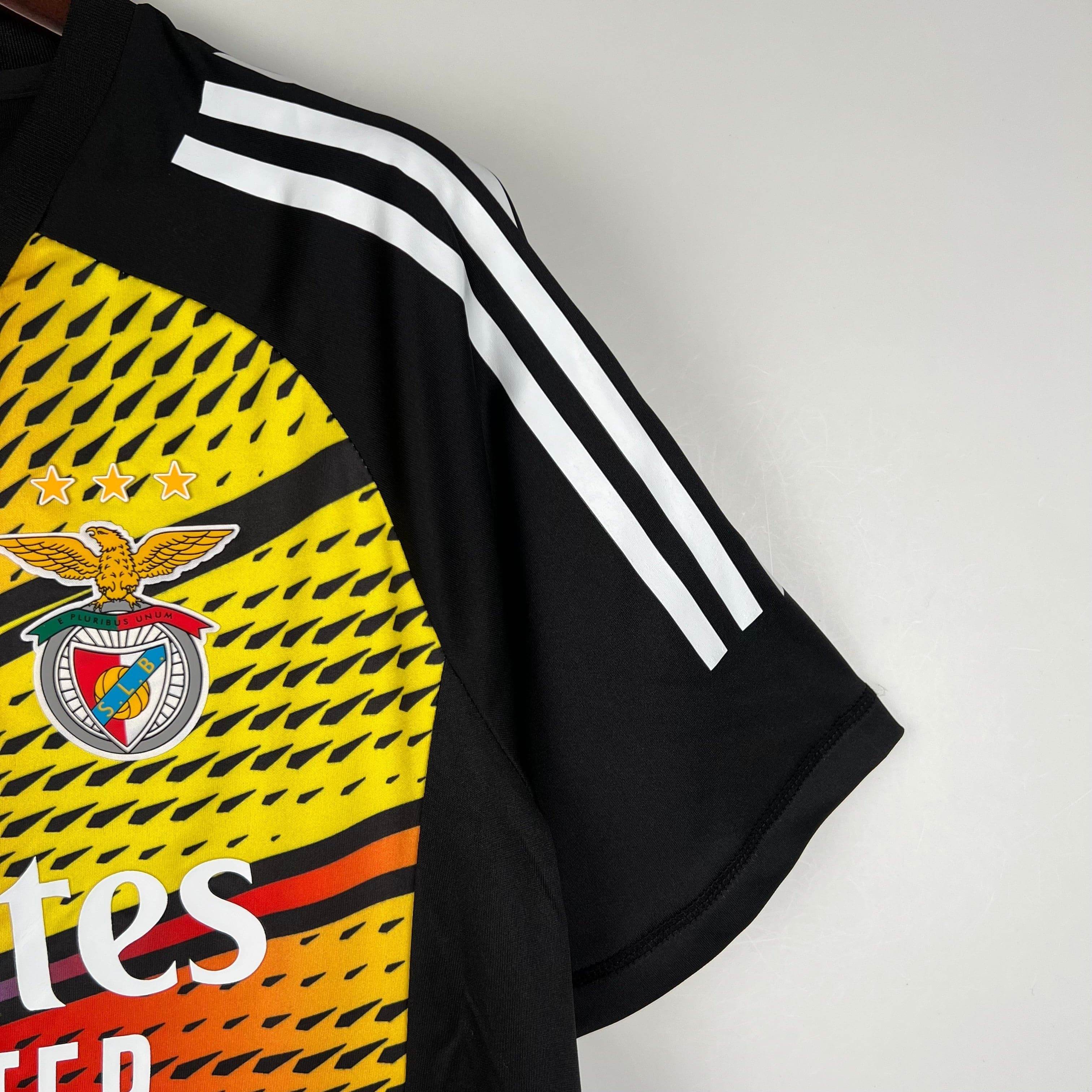 CAMISETA BENFICA CALIENTAMENTO I 23/24 HOMBRE (VERSIÓN FAN) - ZonaCamisetas