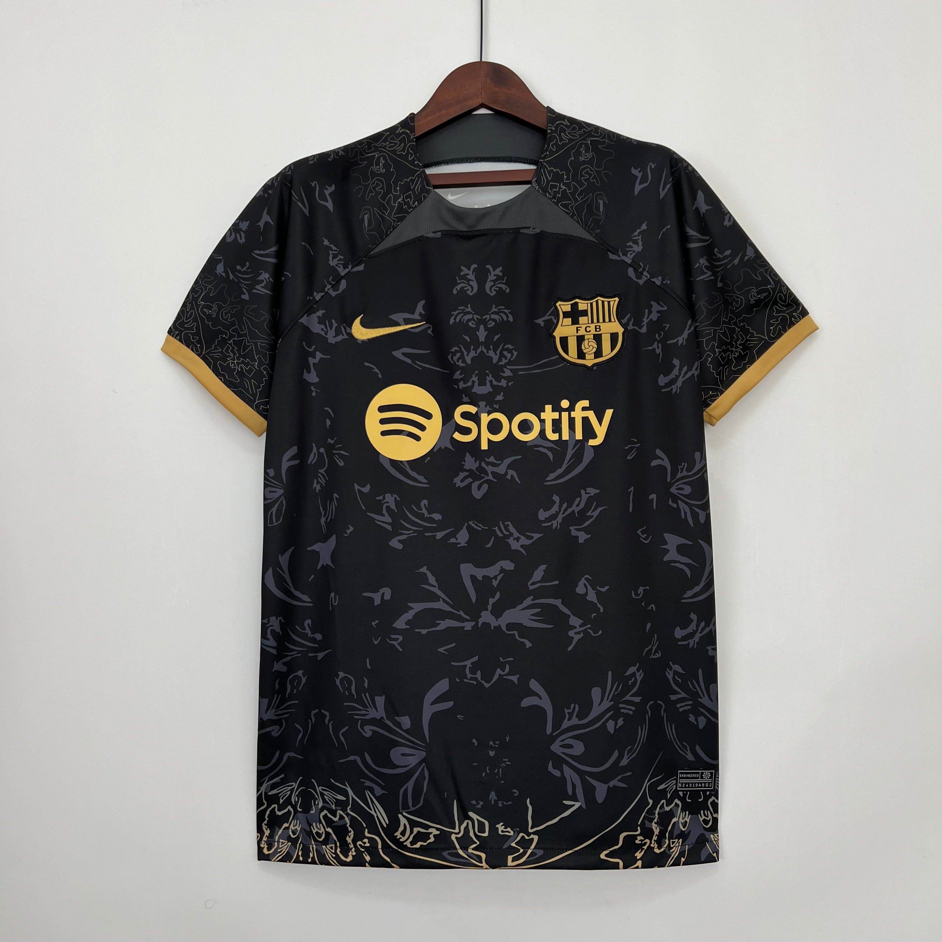 CAMISETA BARCELONA ENTRENAMIENTO V 23/24 HOMBRE (VERSIÓN FAN) - ZonaCamisetas