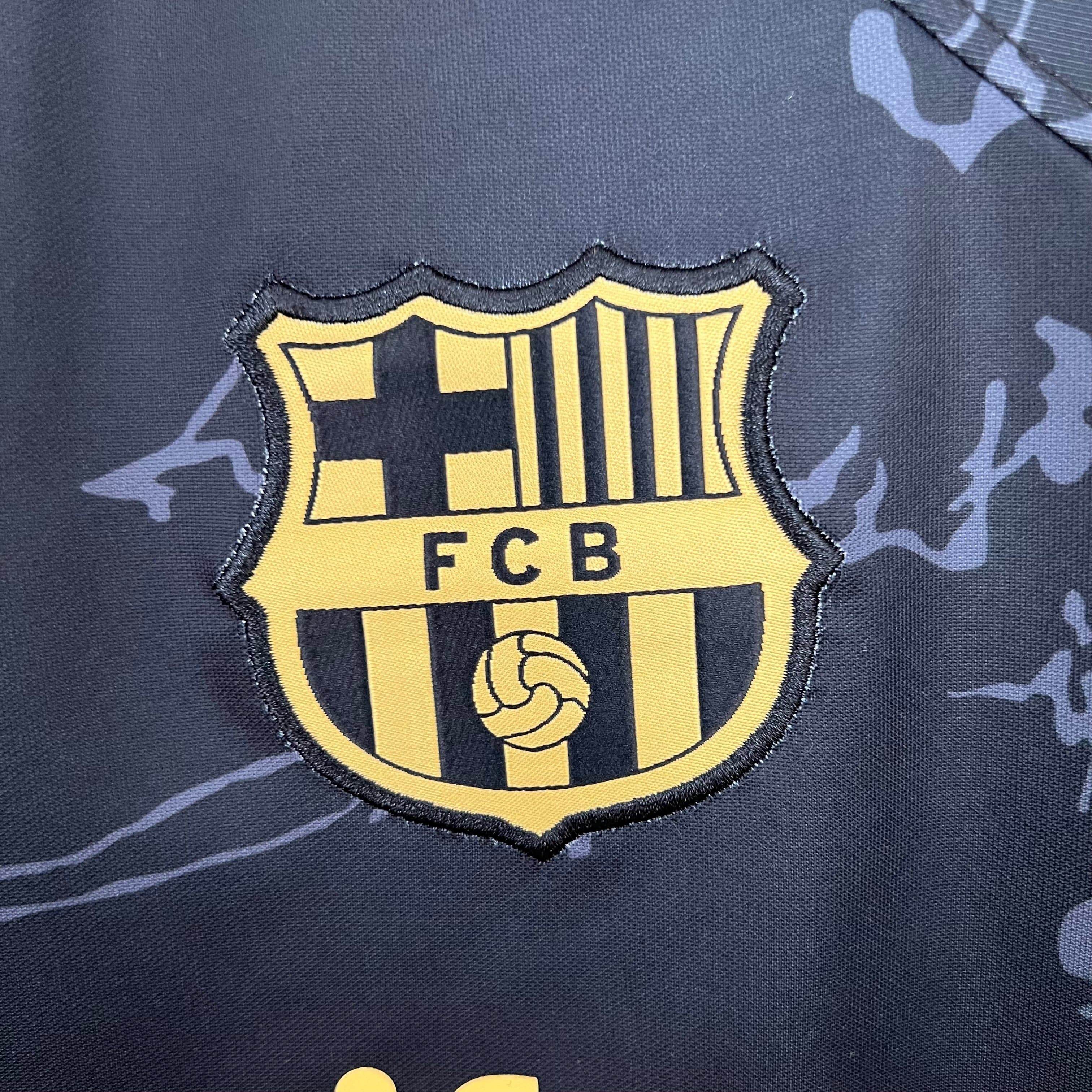 CAMISETA BARCELONA ENTRENAMIENTO V 23/24 HOMBRE (VERSIÓN FAN) - ZonaCamisetas